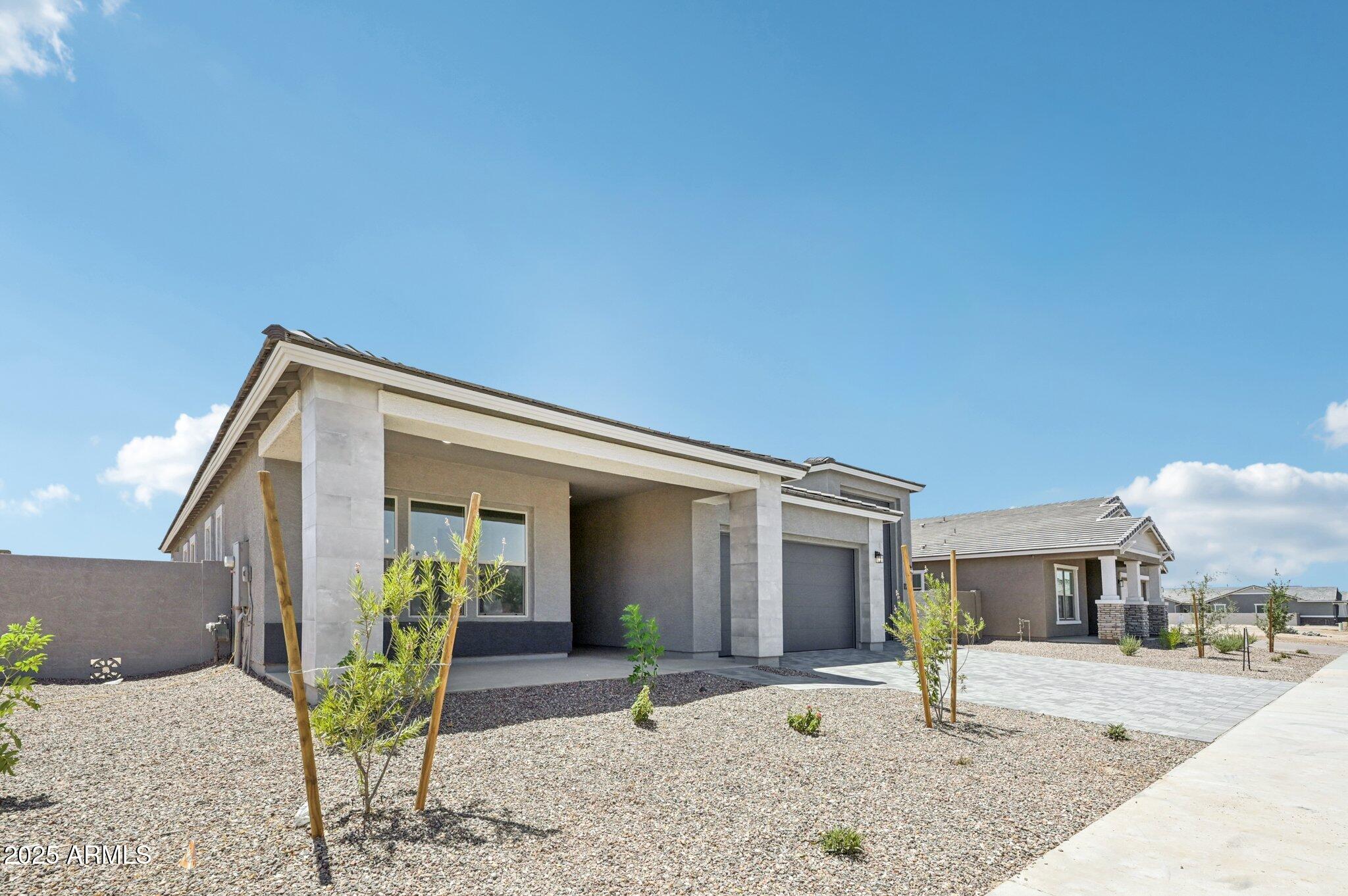 22937 E TWIN ACRES Drive