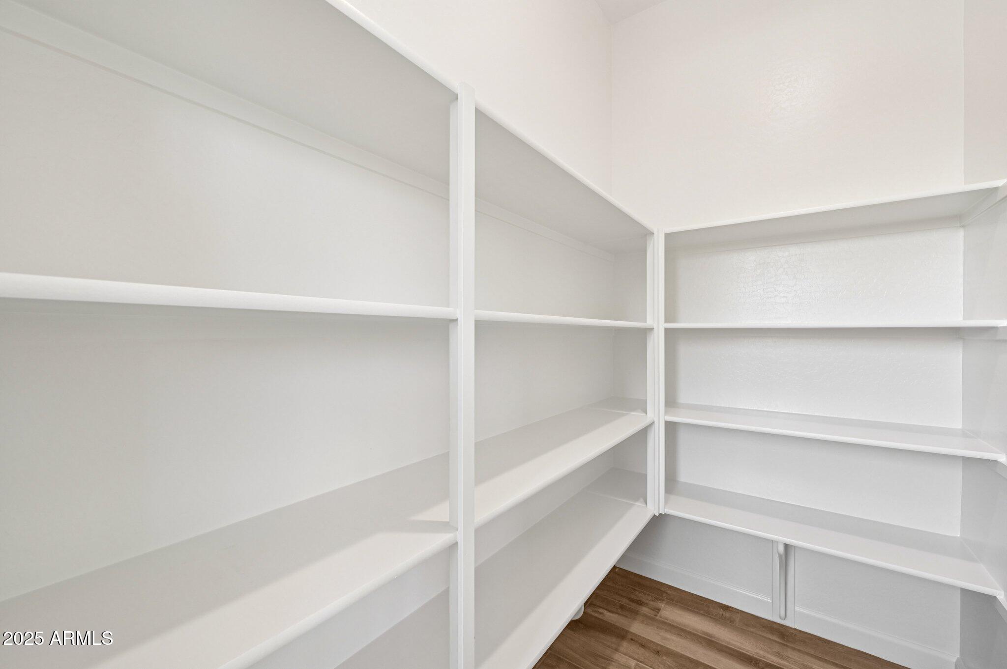 22937 E TWIN ACRES Drive