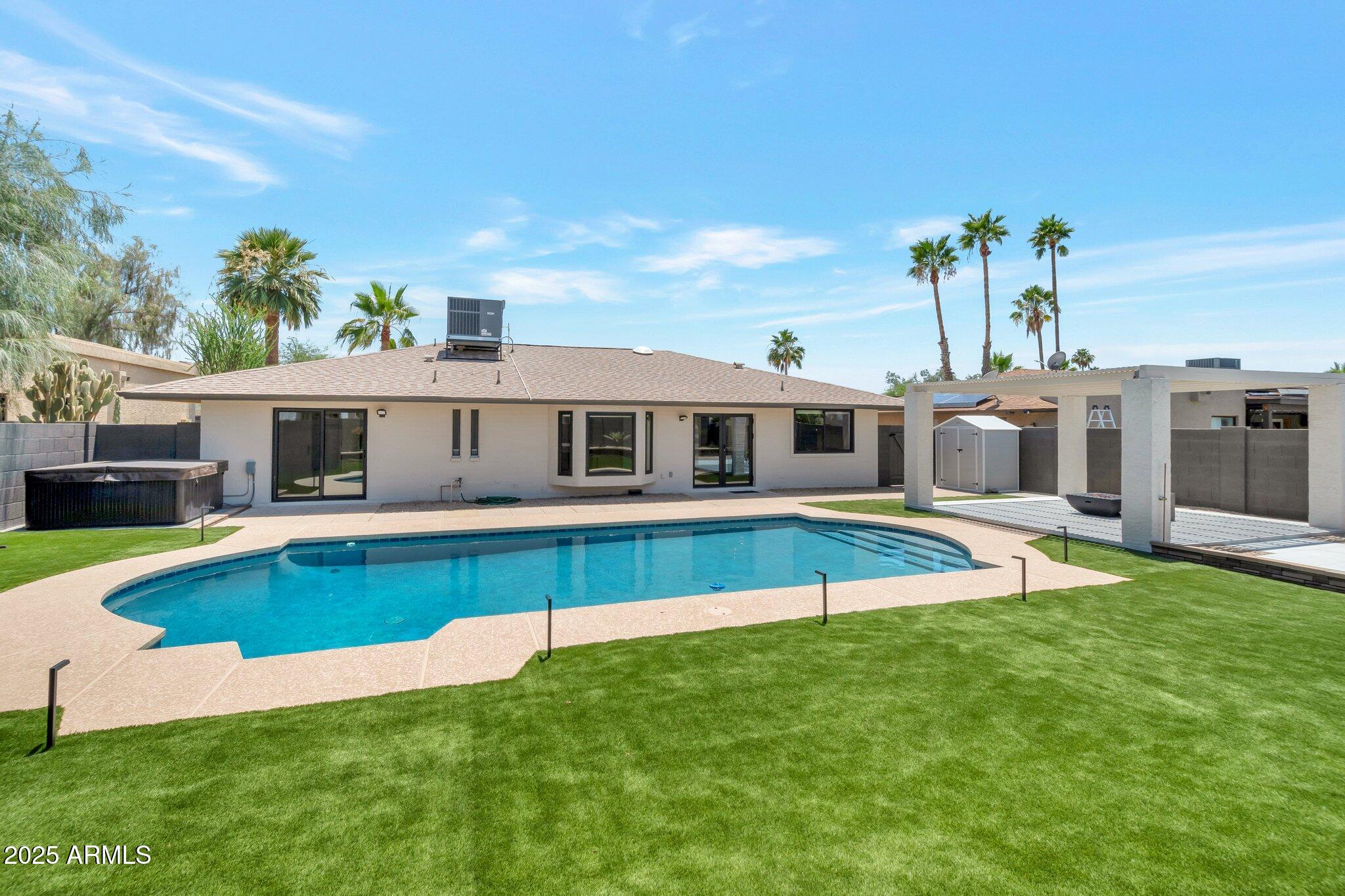 6620 E PARADISE Lane