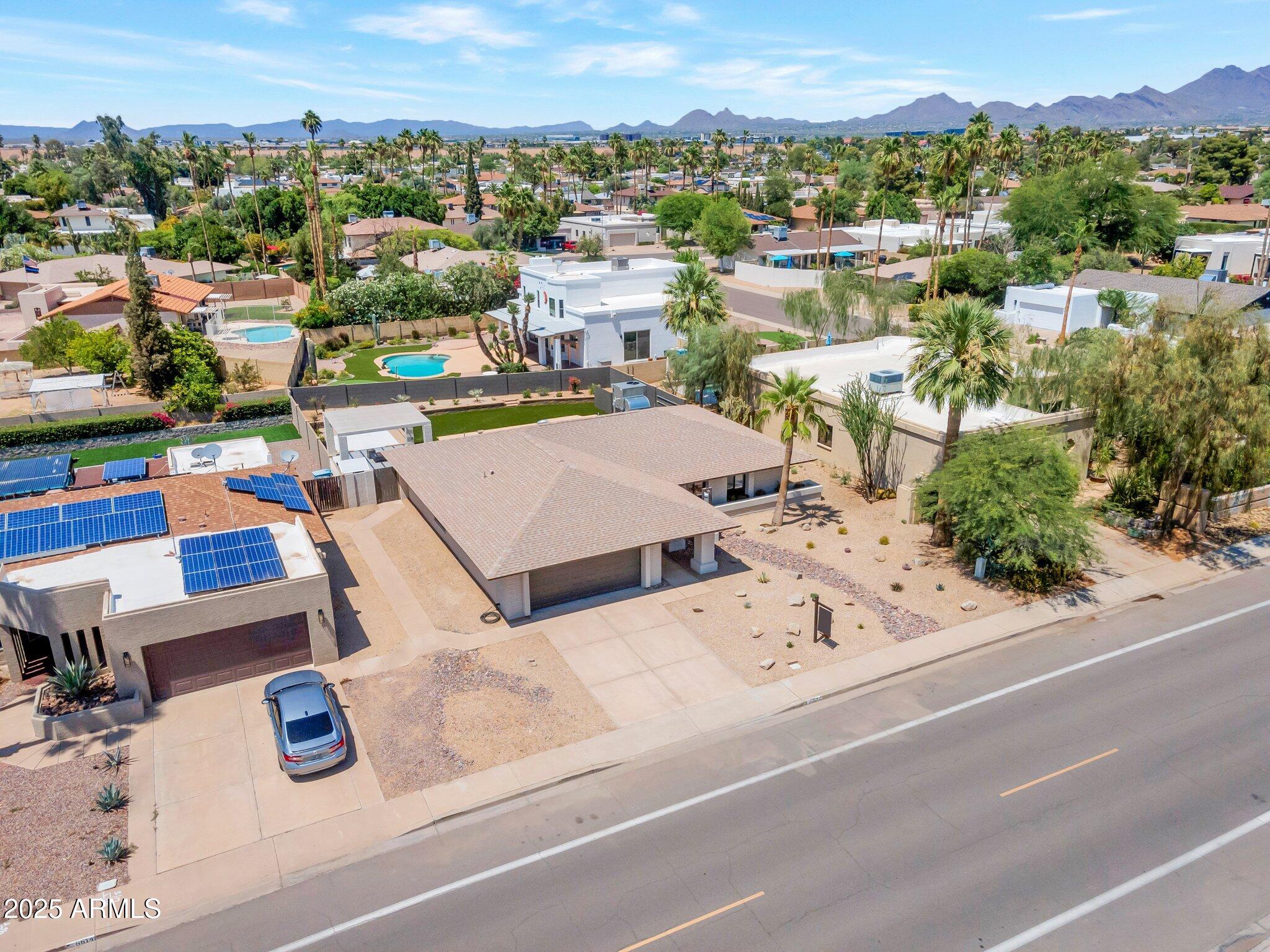 6620 E PARADISE Lane