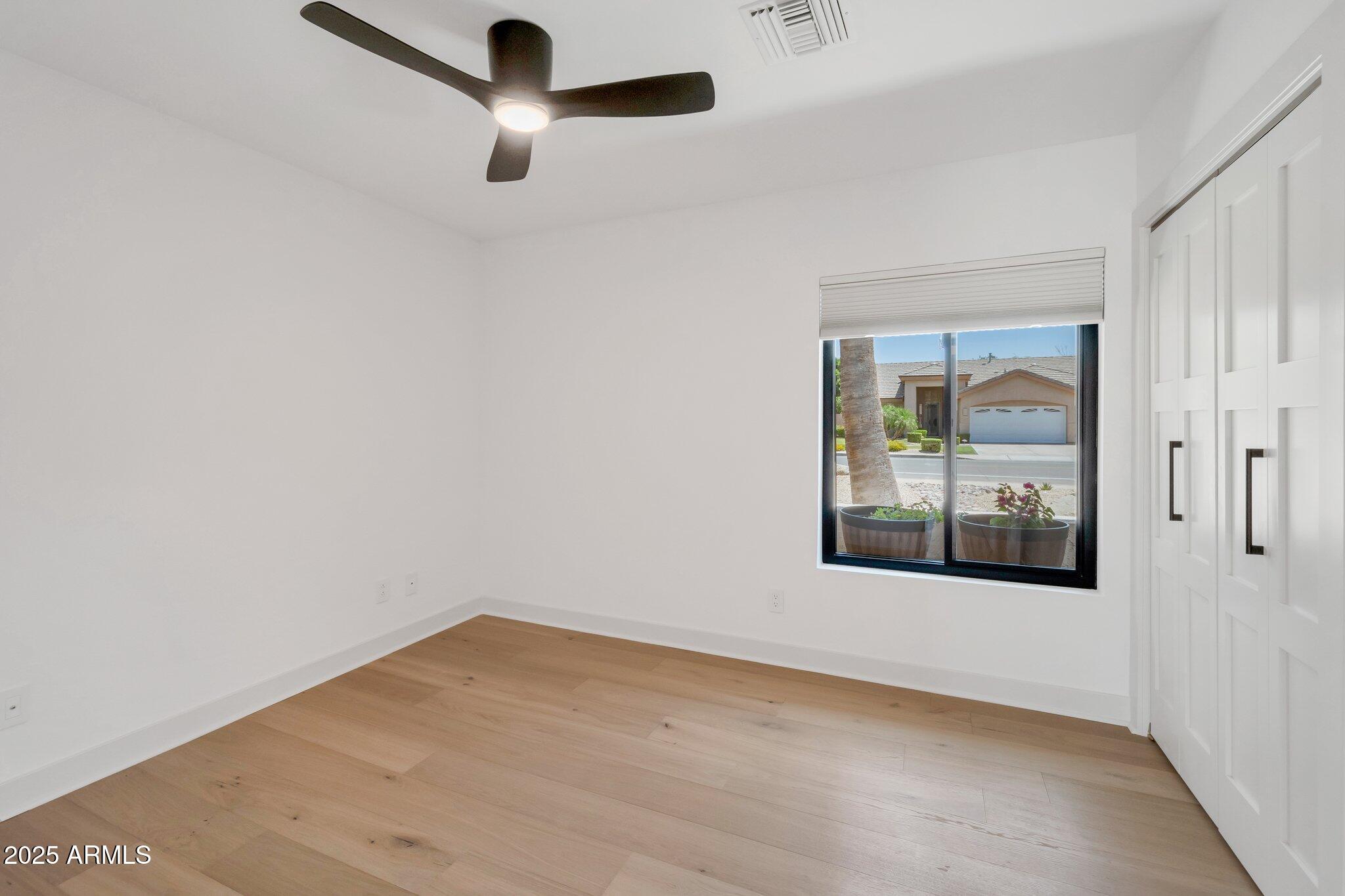 6620 E PARADISE Lane