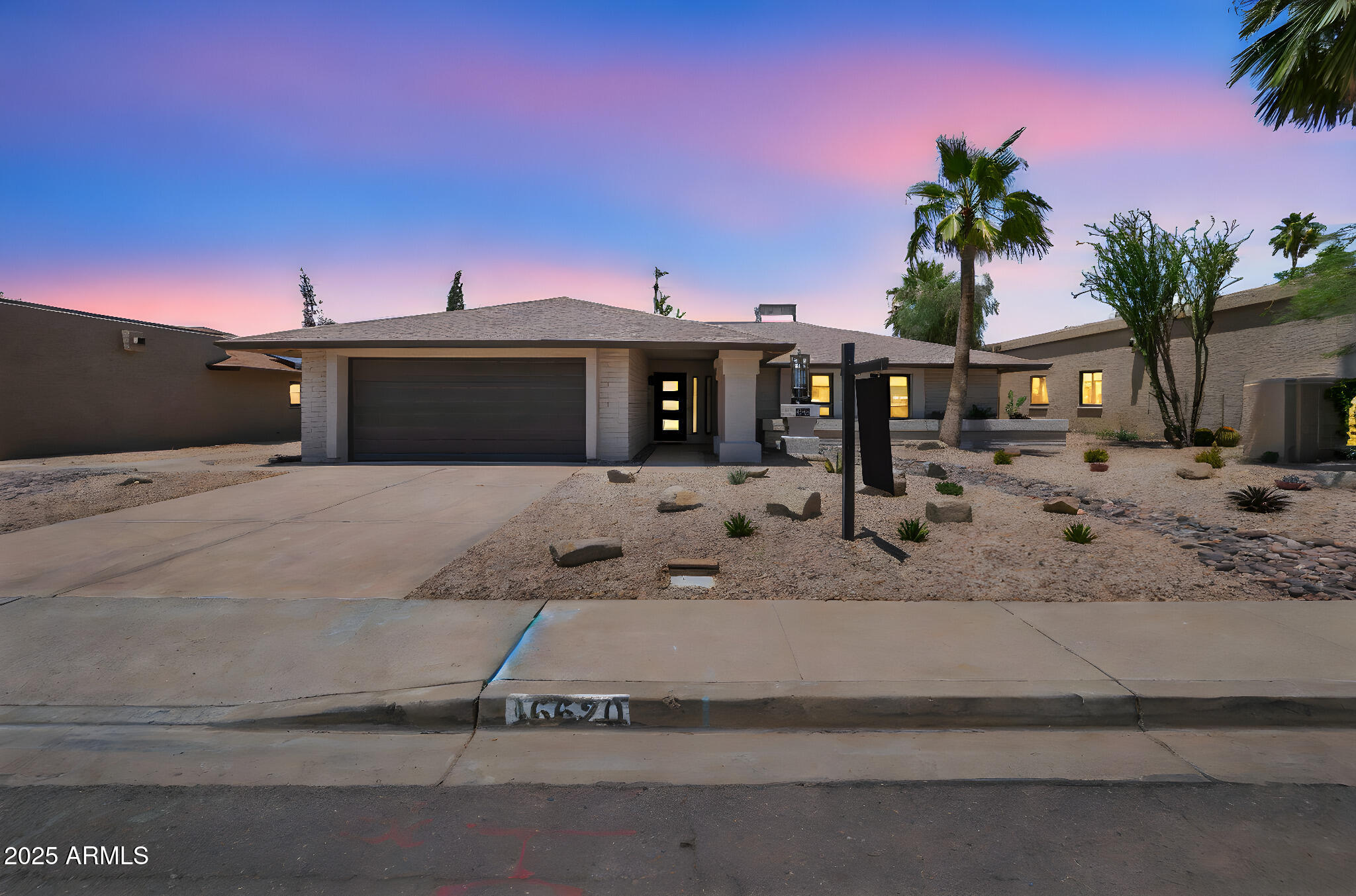 6620 E PARADISE Lane