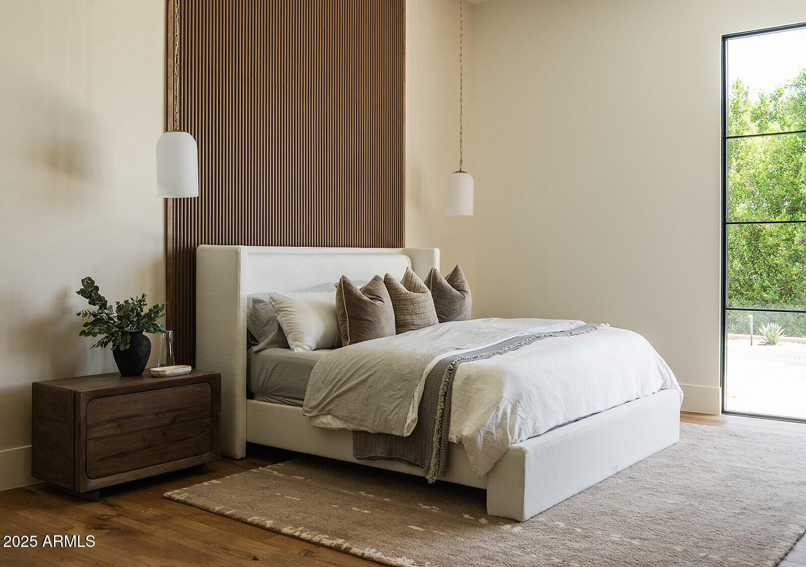 7215 N BLACK ROCK Trail