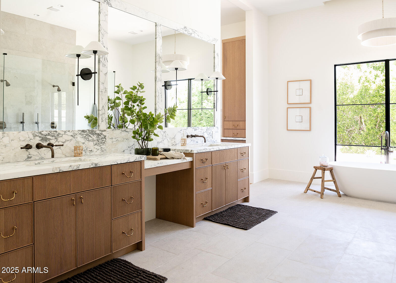 7215 N BLACK ROCK Trail