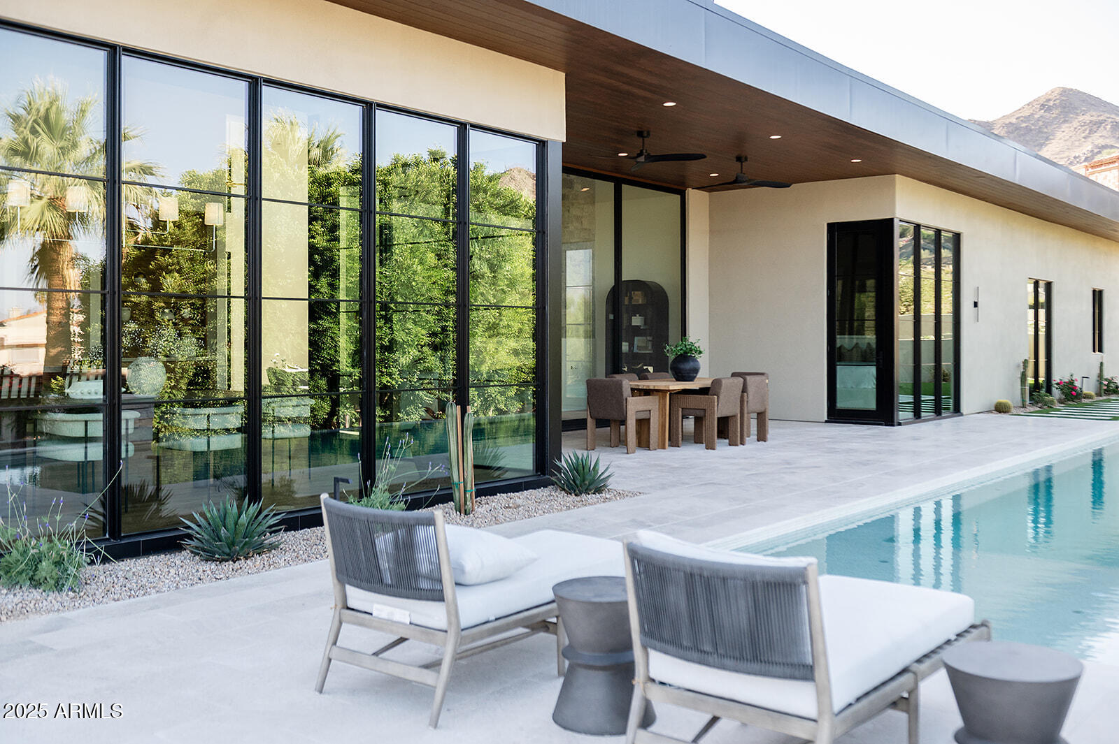 7215 N BLACK ROCK Trail