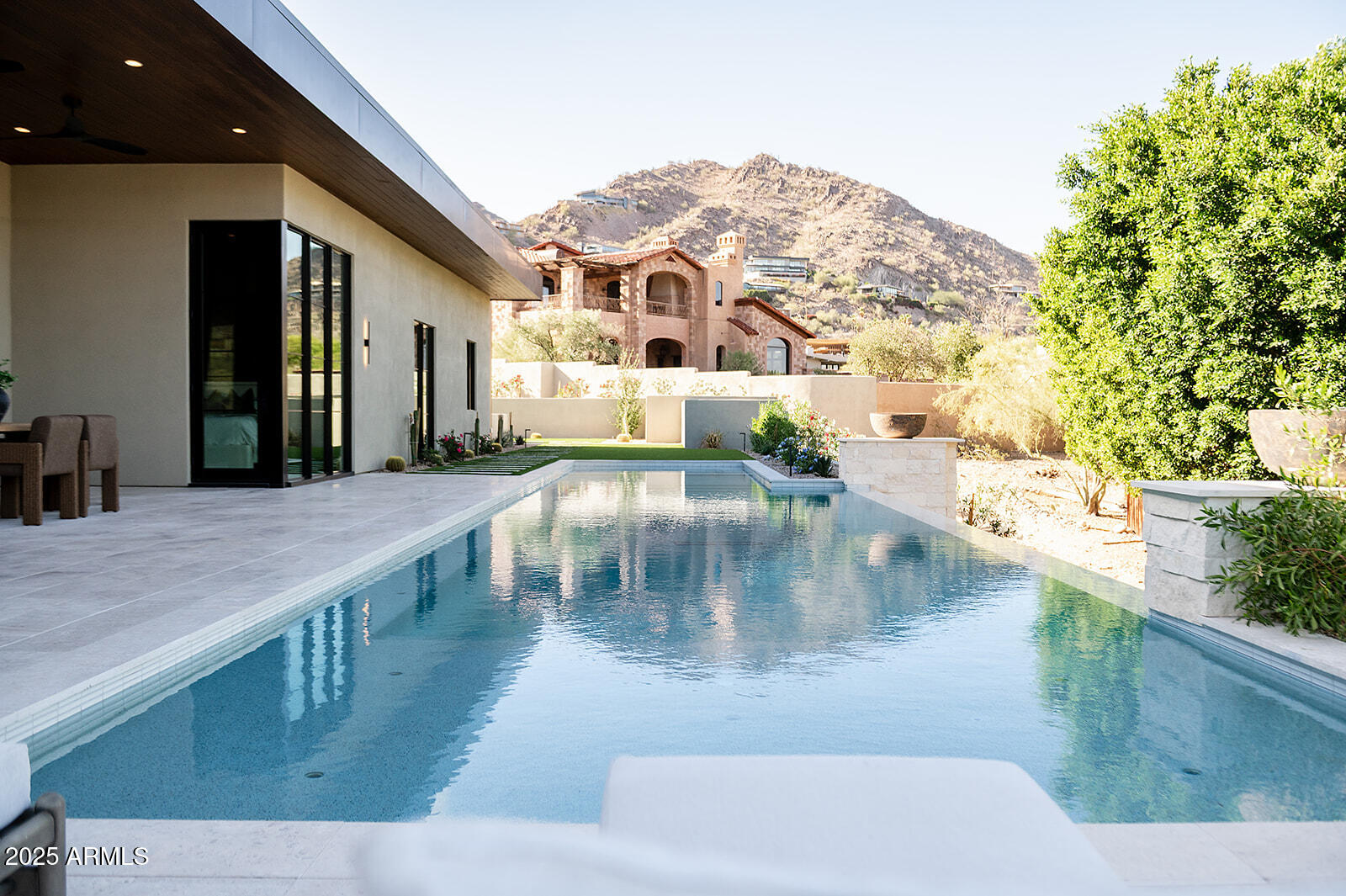 7215 N BLACK ROCK Trail