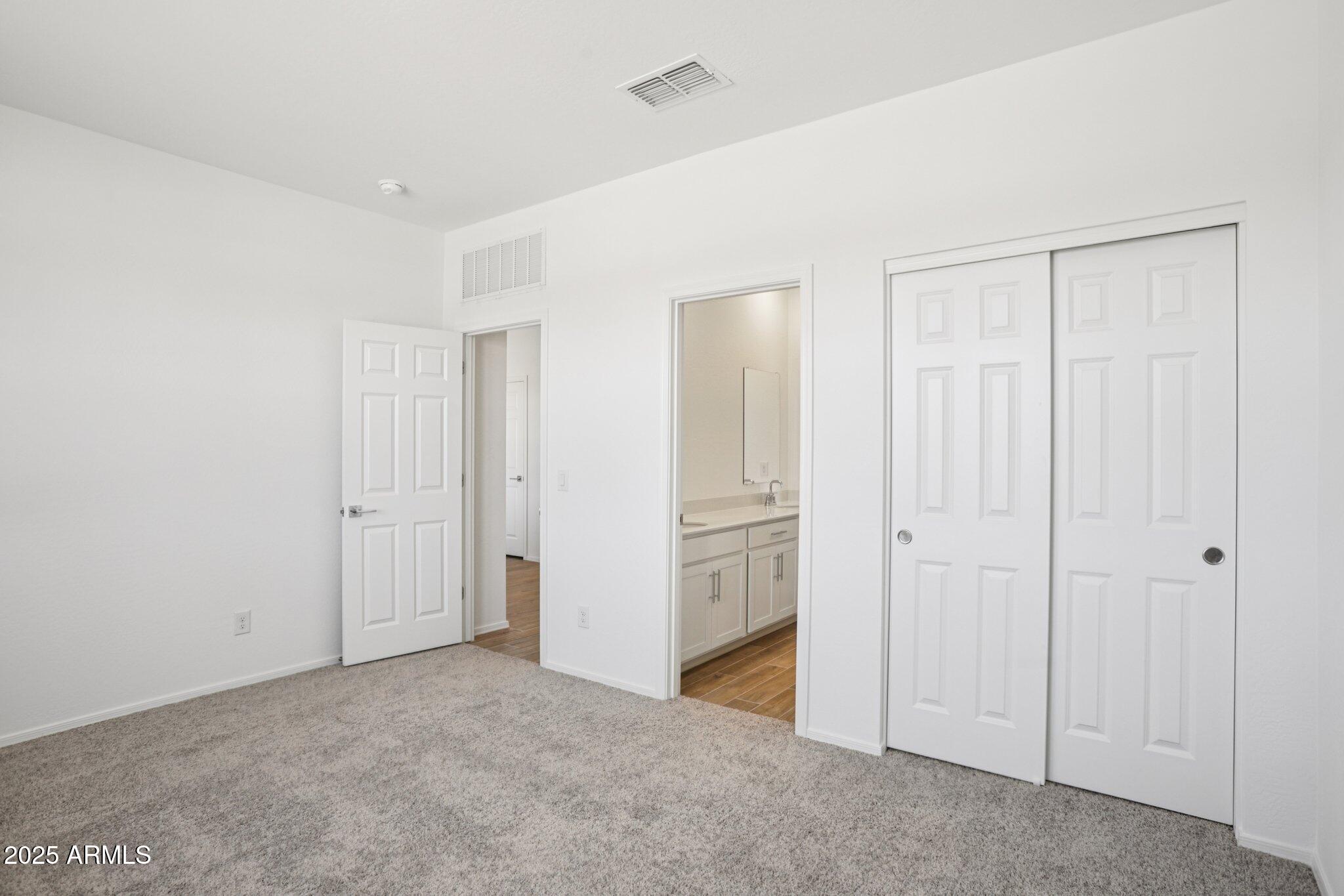 11796 N VANERO Court