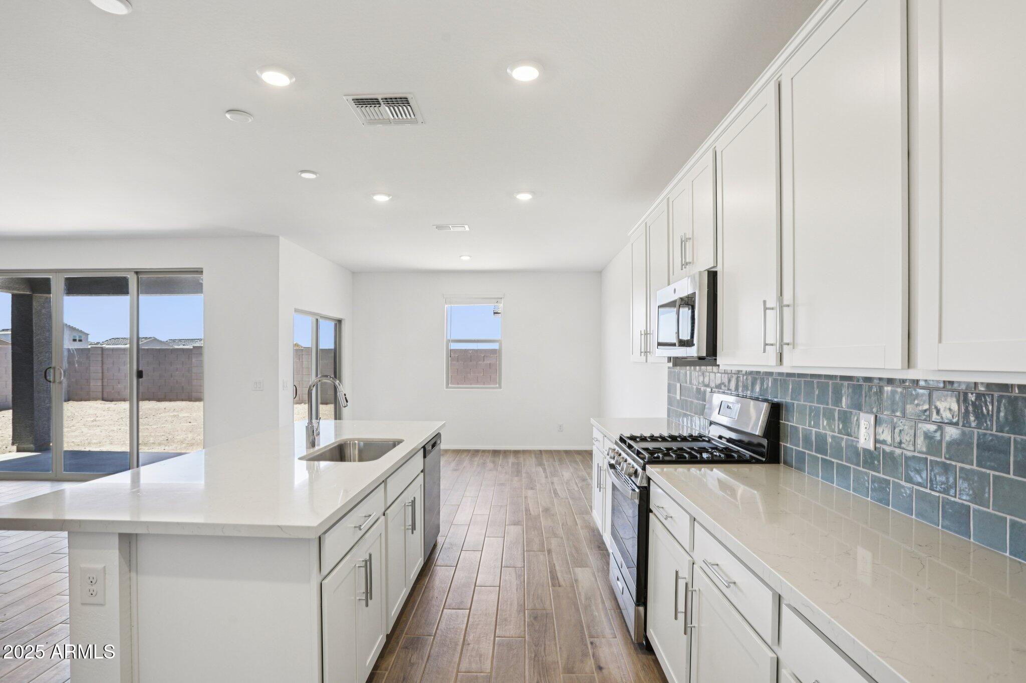 11796 N VANERO Court