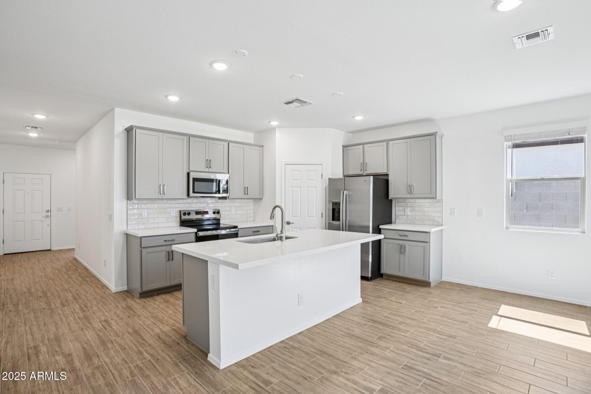 24096 W BOWKER Street