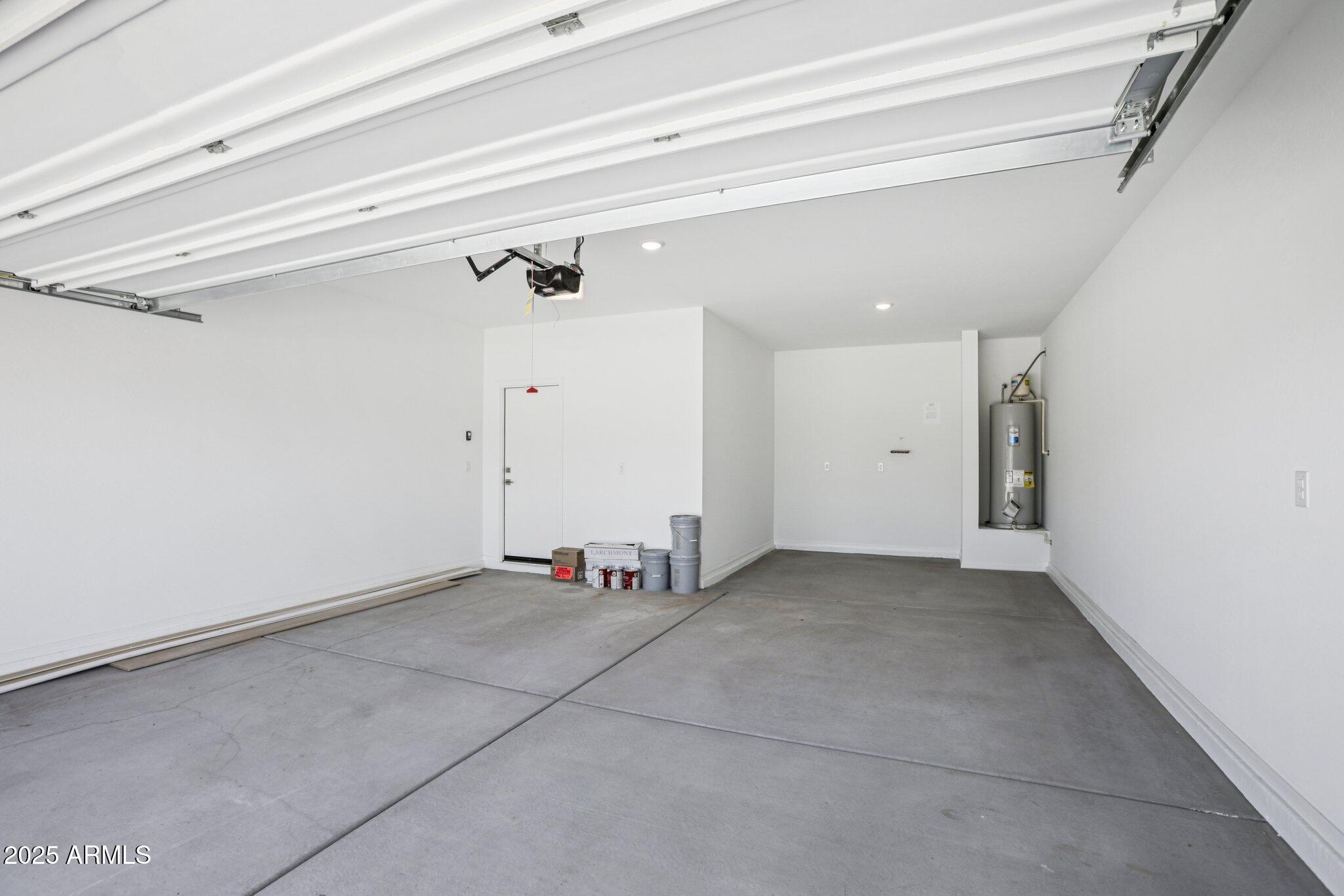 24096 W BOWKER Street