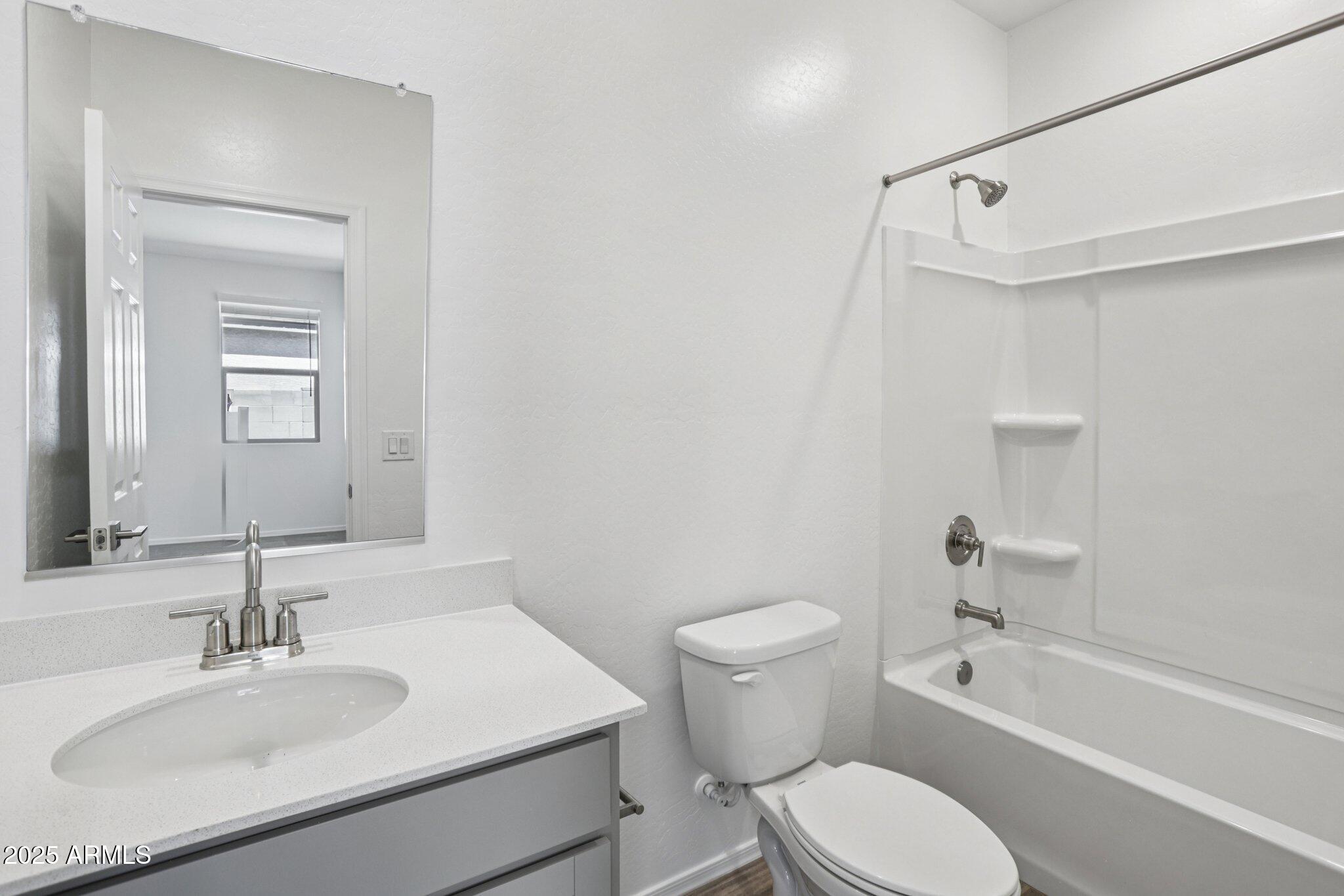 24096 W BOWKER Street