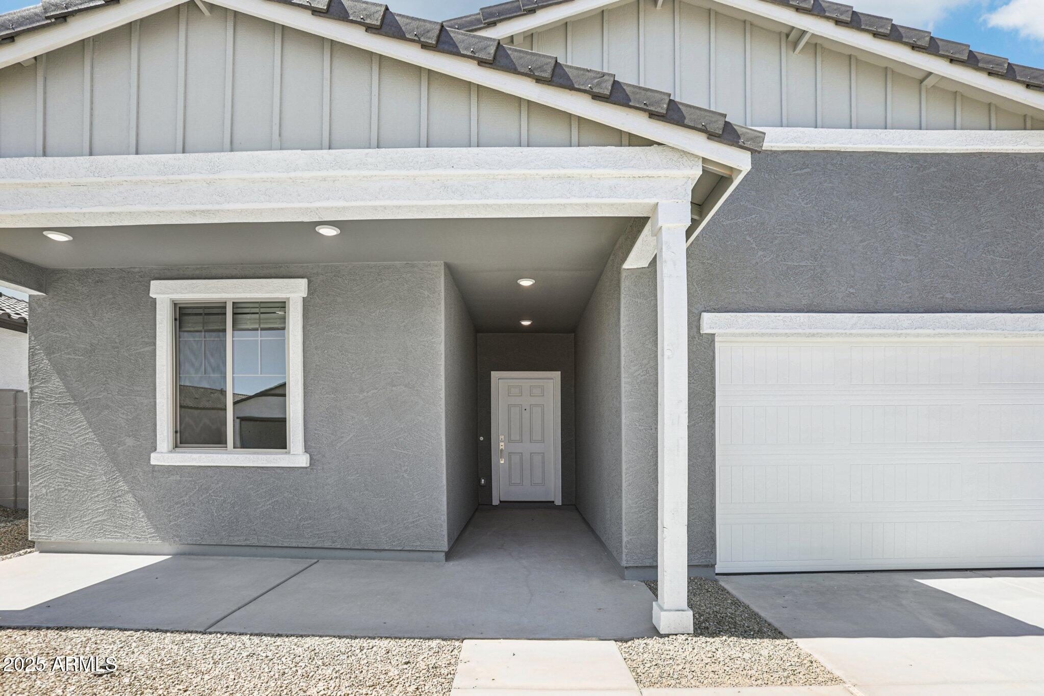 24096 W BOWKER Street