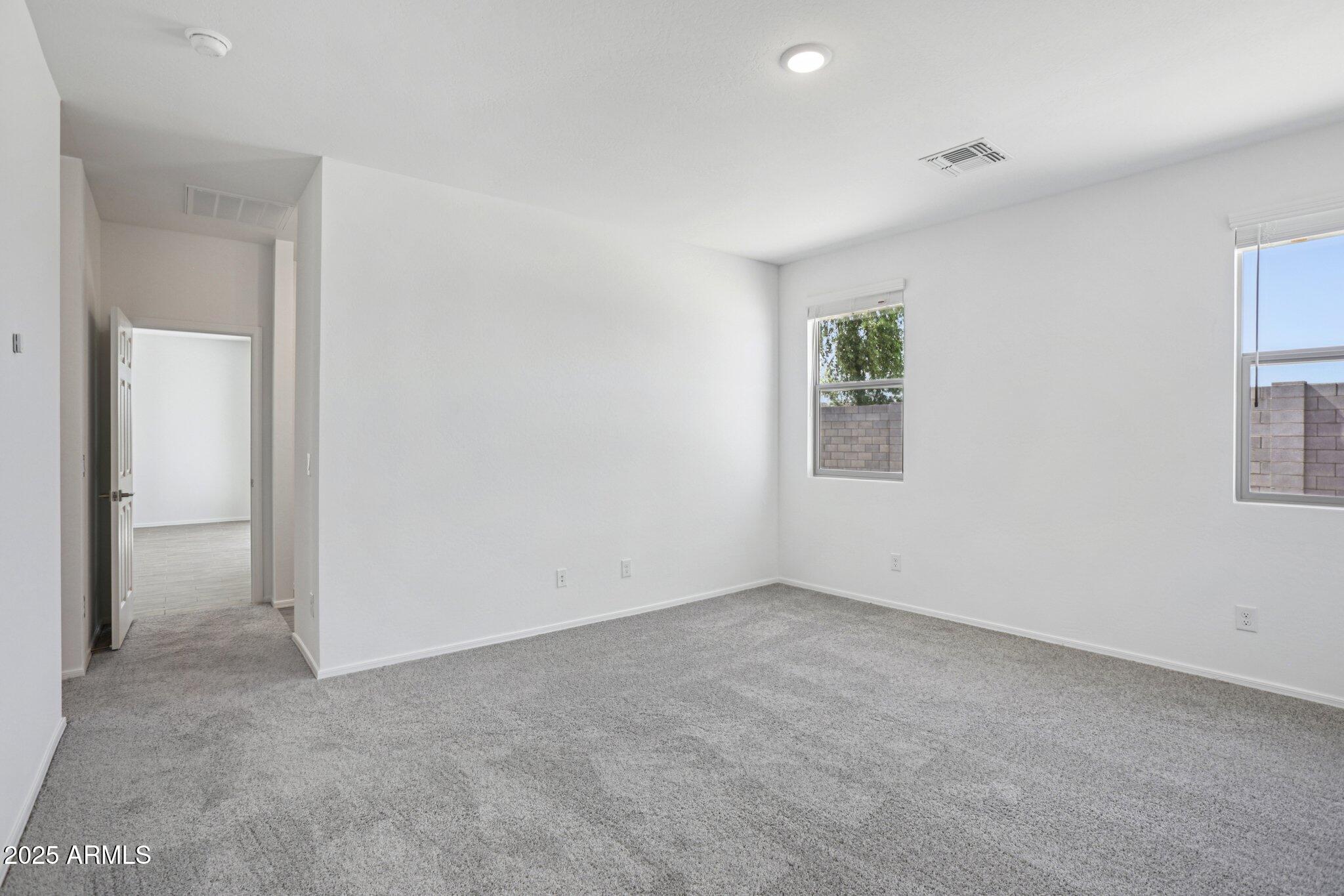 24096 W BOWKER Street