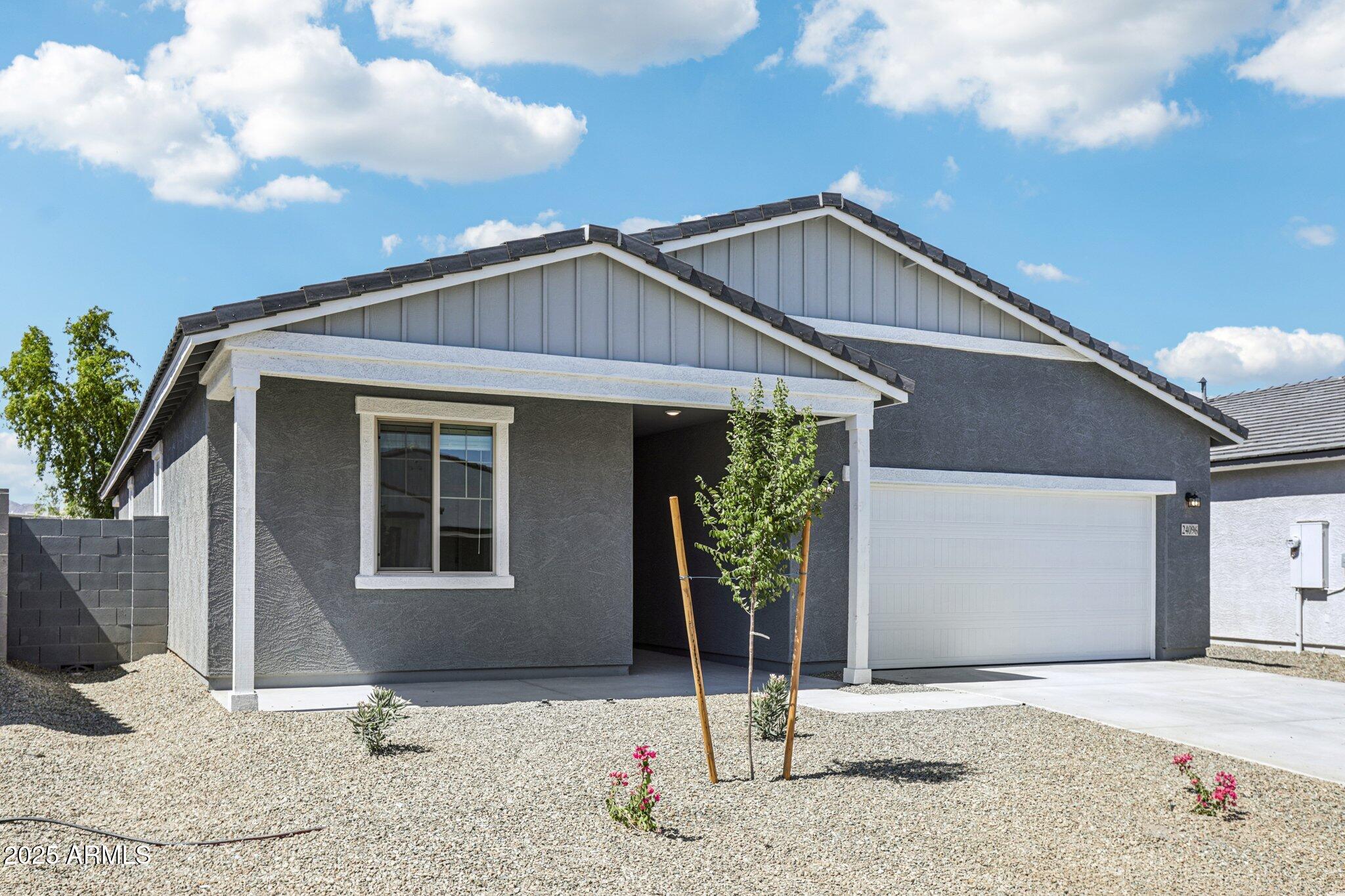 24096 W BOWKER Street