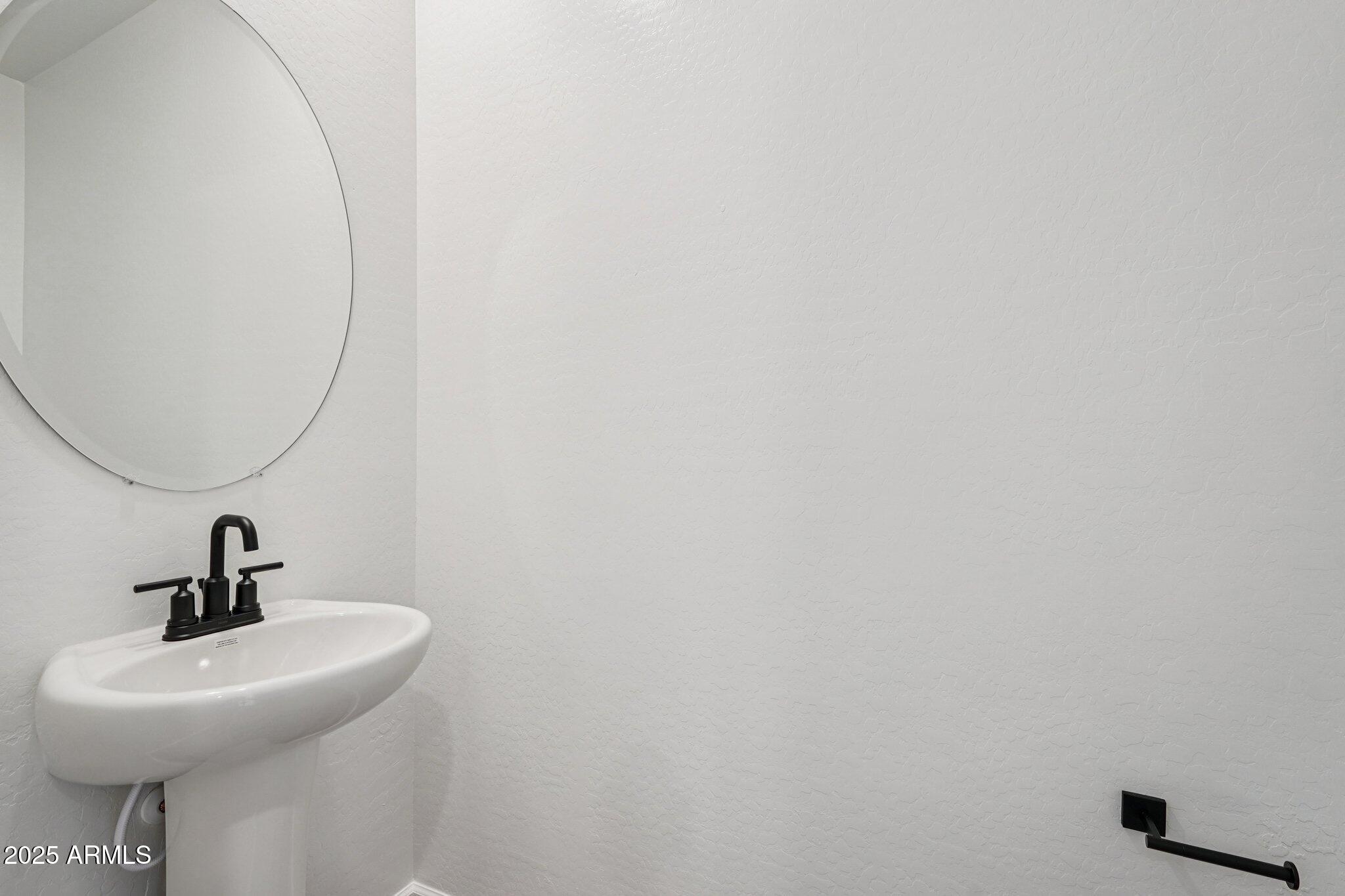 15755 W CAMDEN Avenue