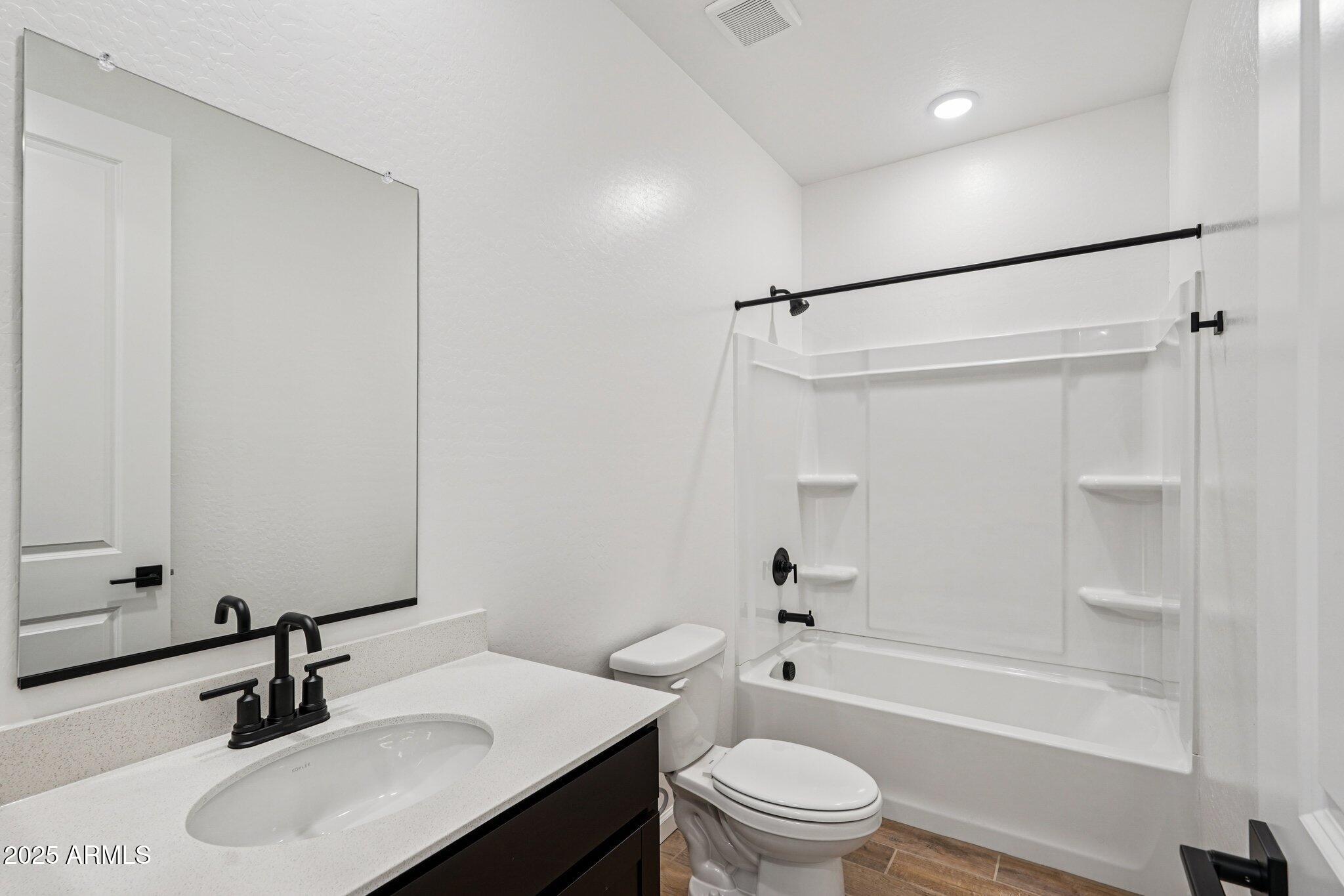 15755 W CAMDEN Avenue