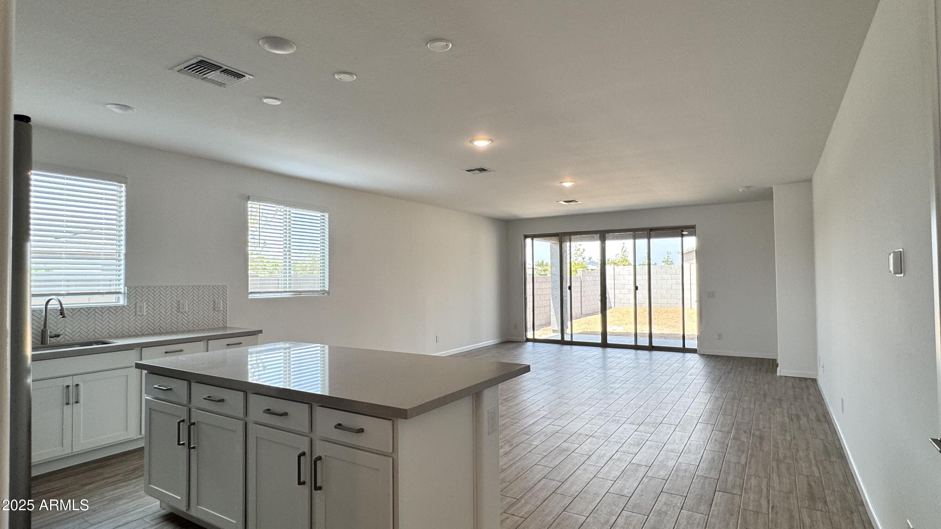 15796 W BERYL Avenue