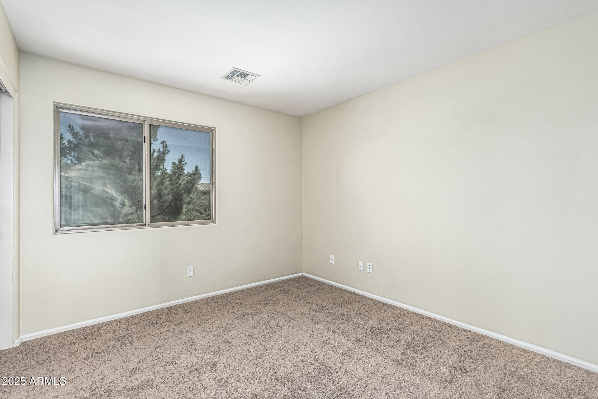 4507 E LANTERN Place