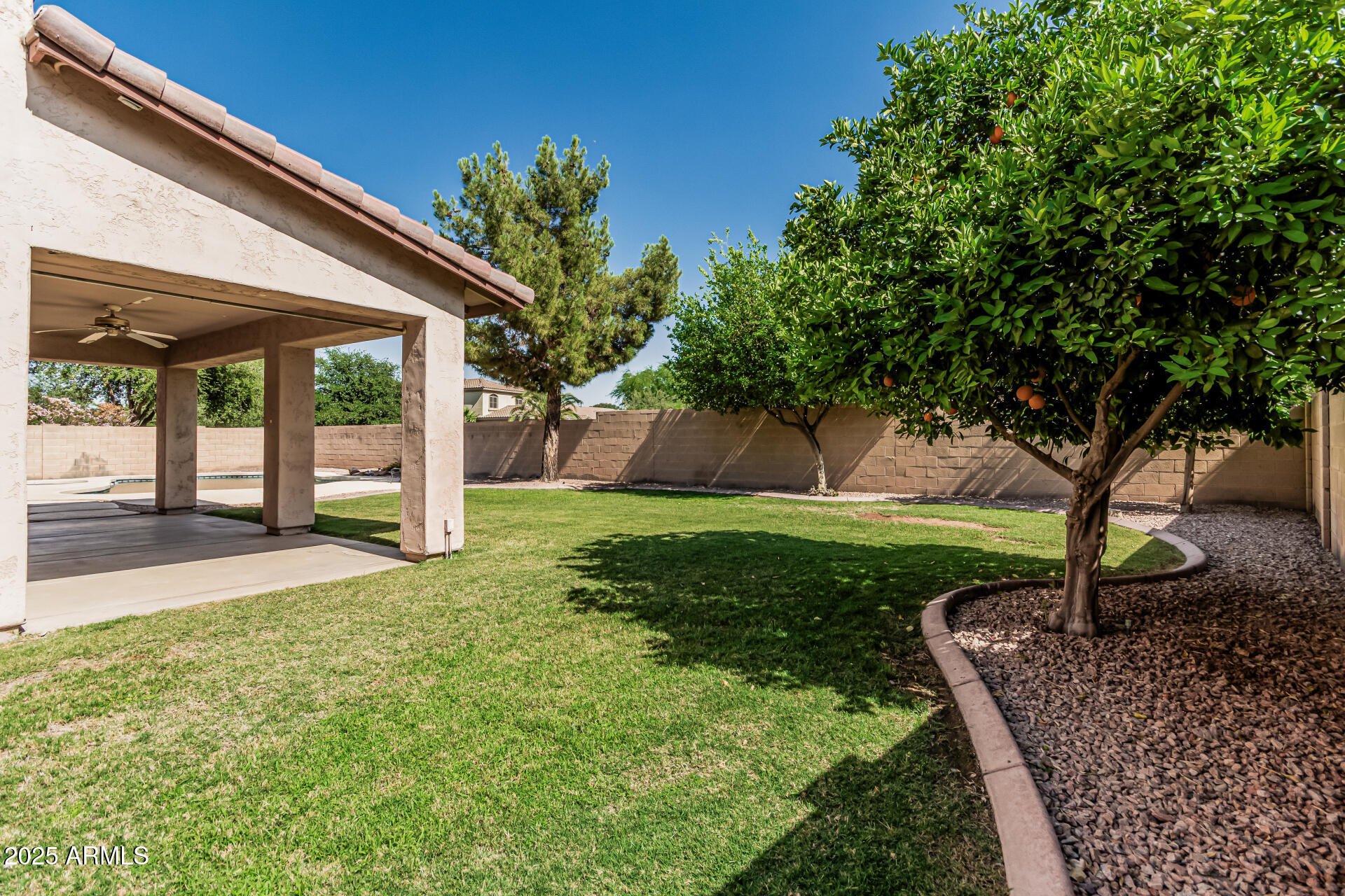 4507 E LANTERN Place