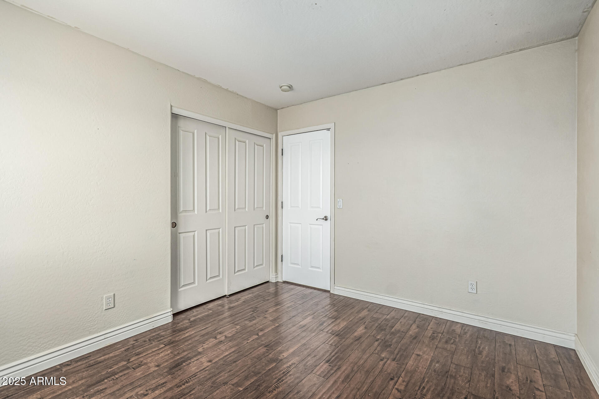 4507 E LANTERN Place