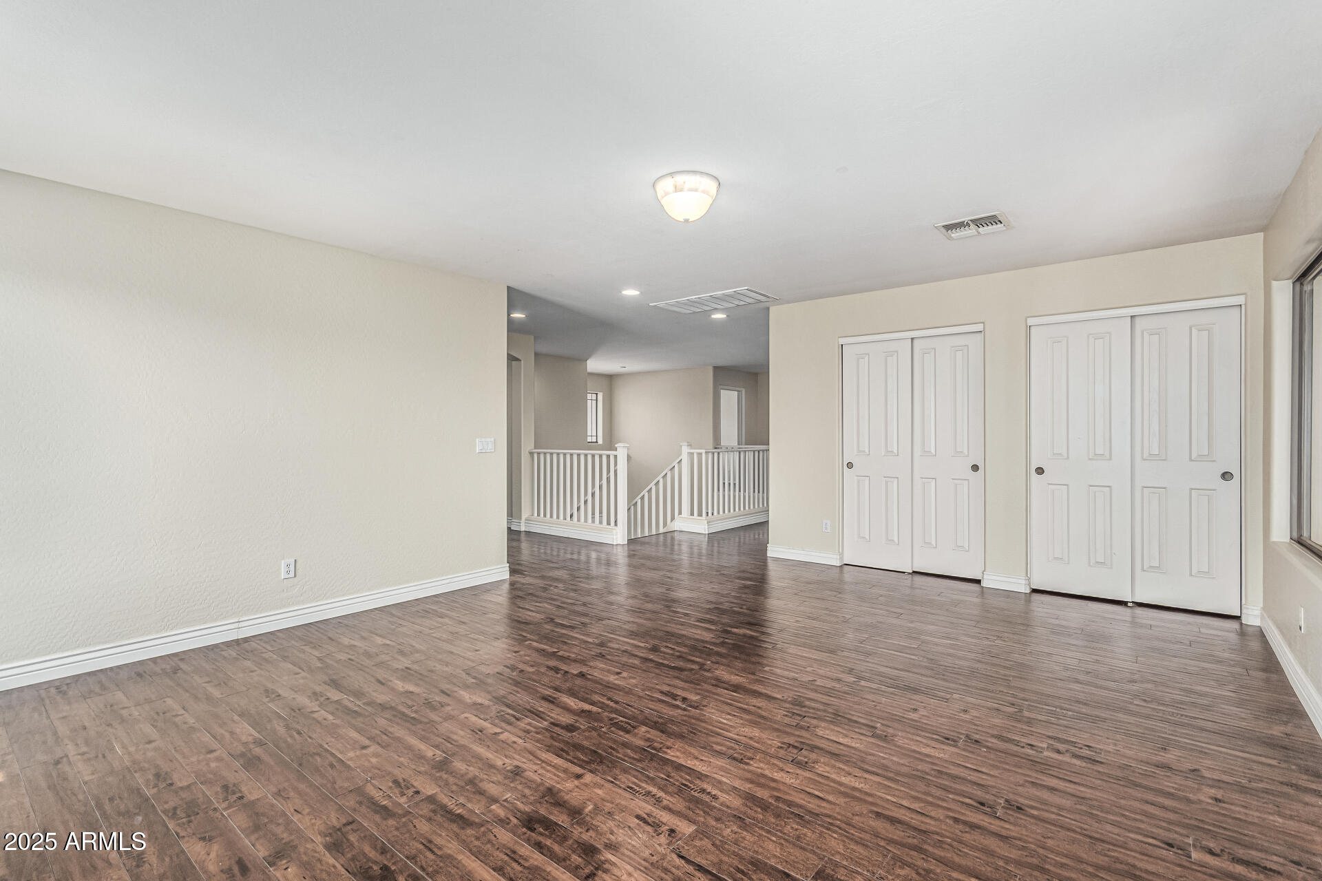 4507 E LANTERN Place