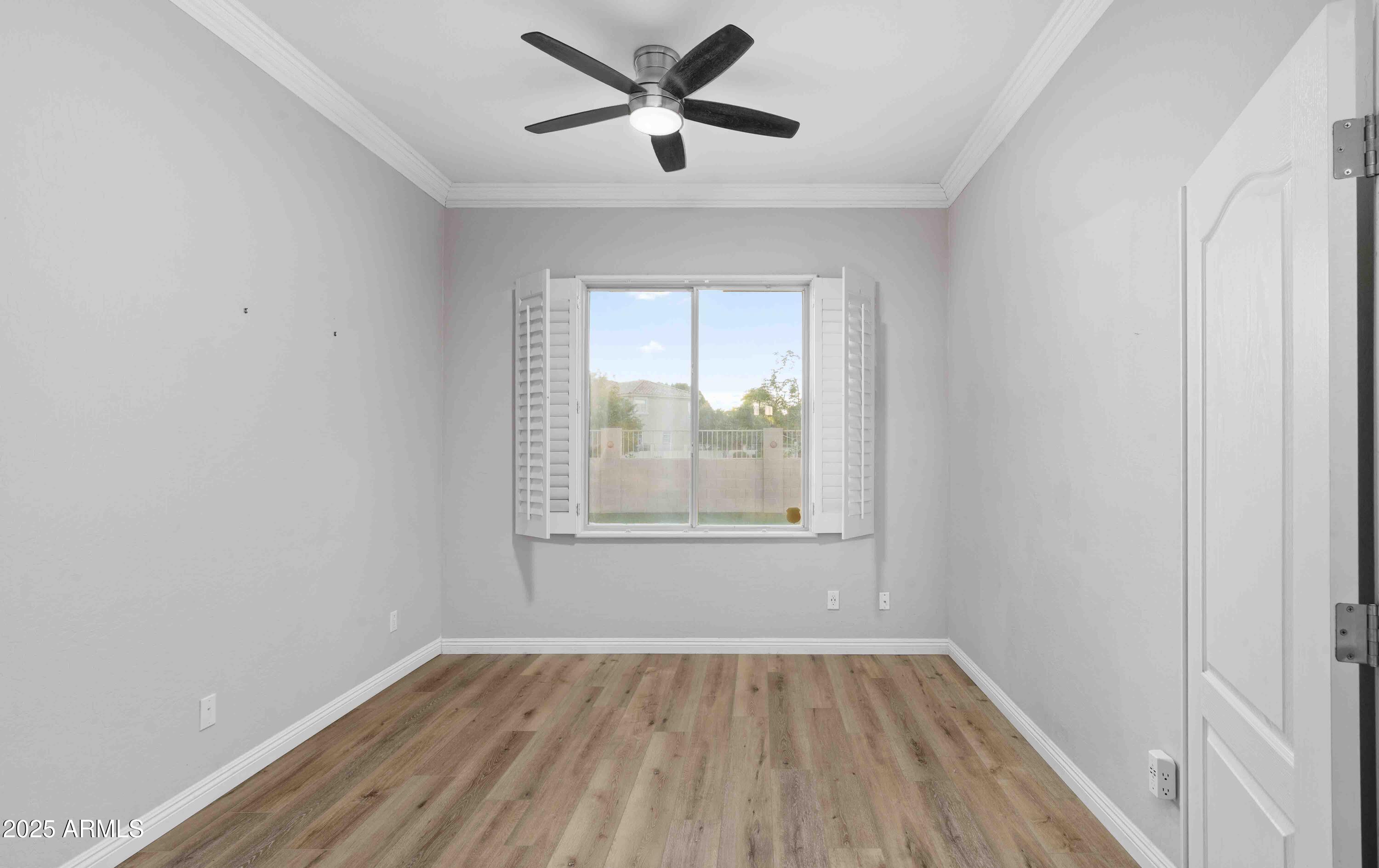 1398 W WINDHAVEN Avenue