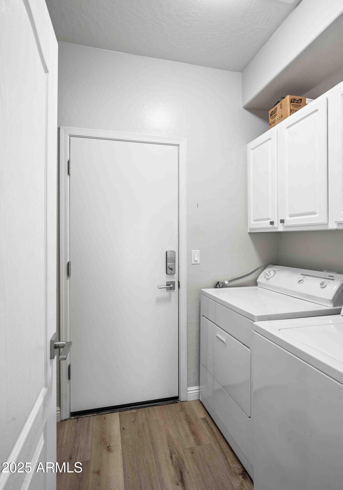 1398 W WINDHAVEN Avenue