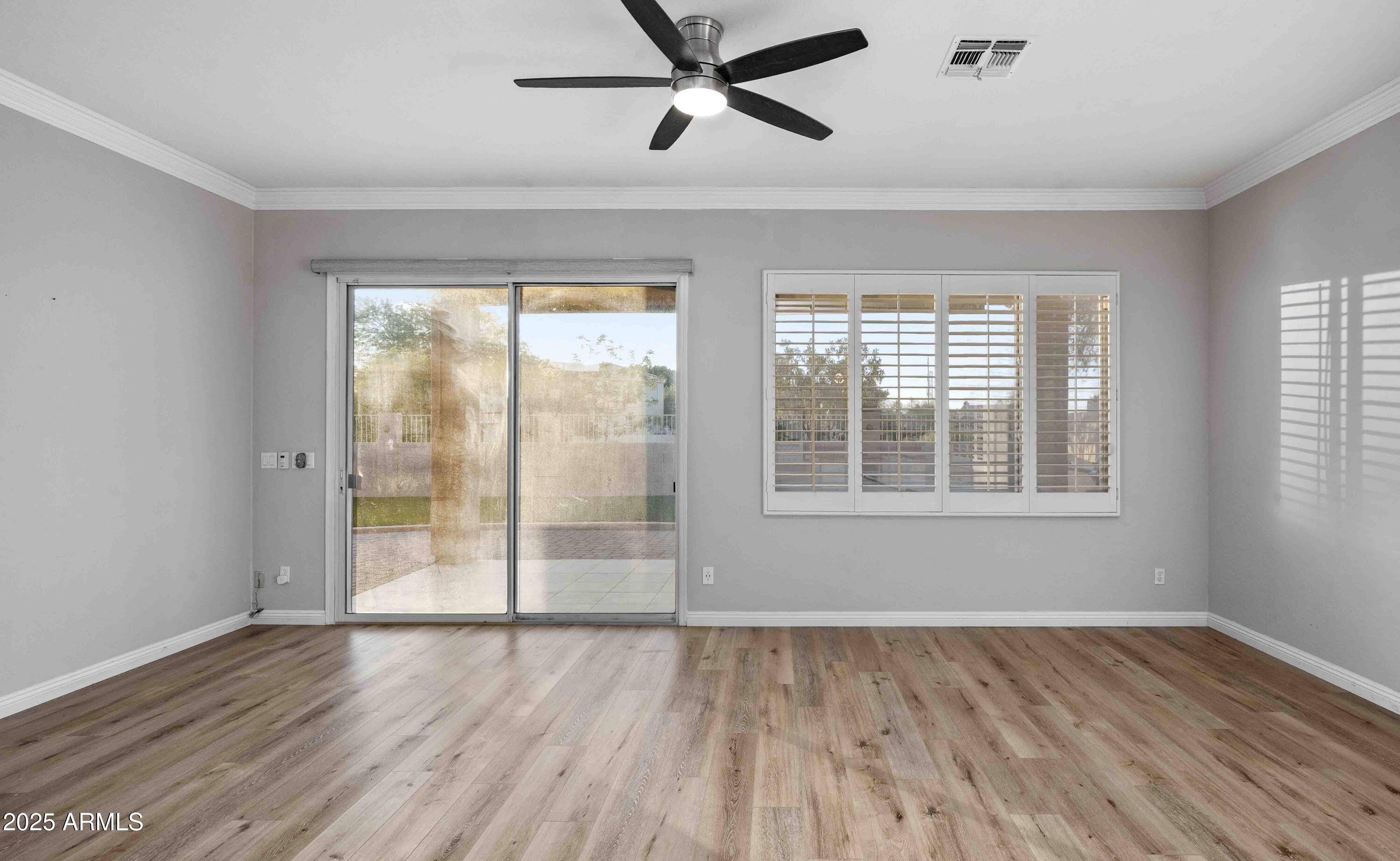 1398 W WINDHAVEN Avenue