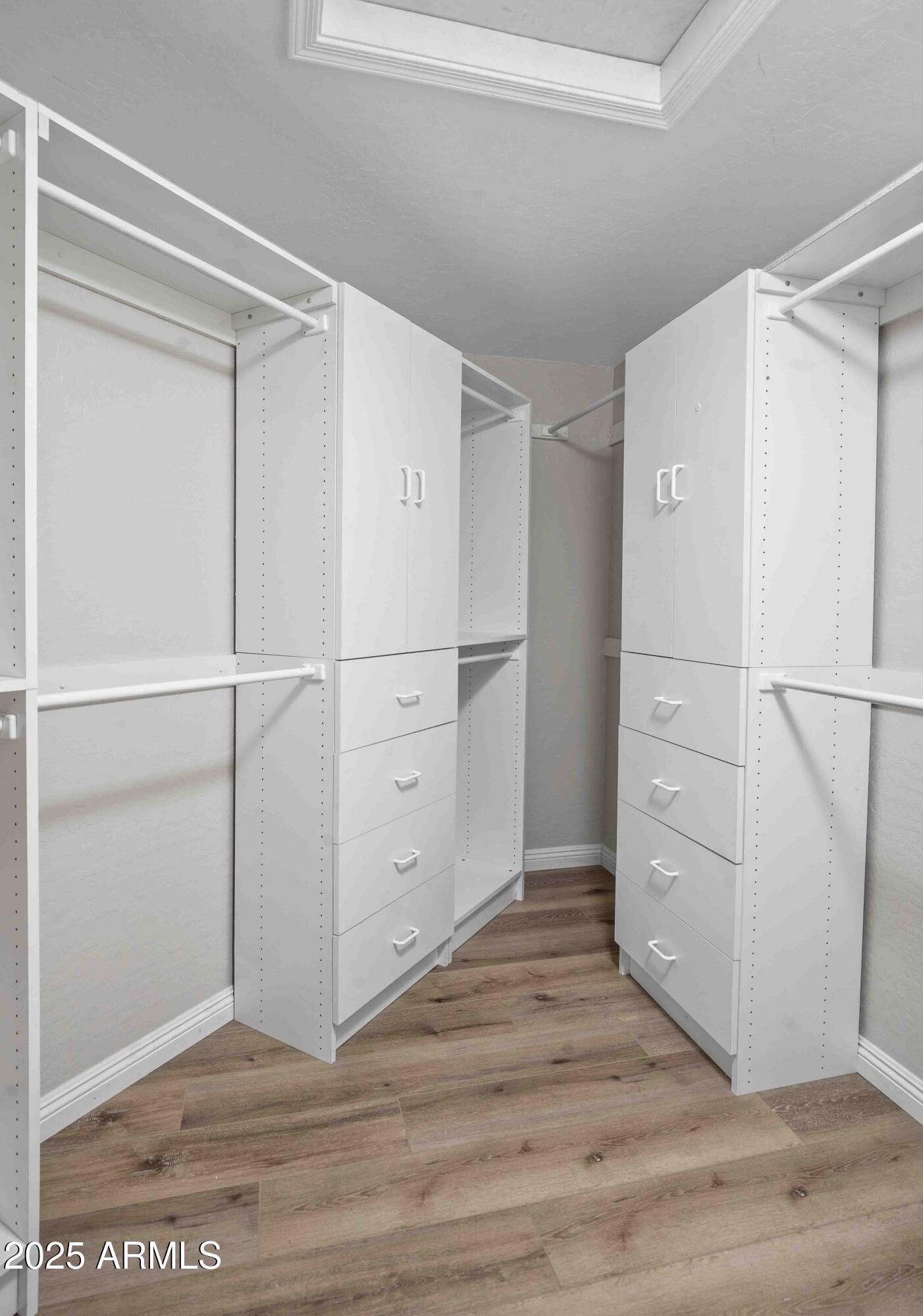 1398 W WINDHAVEN Avenue