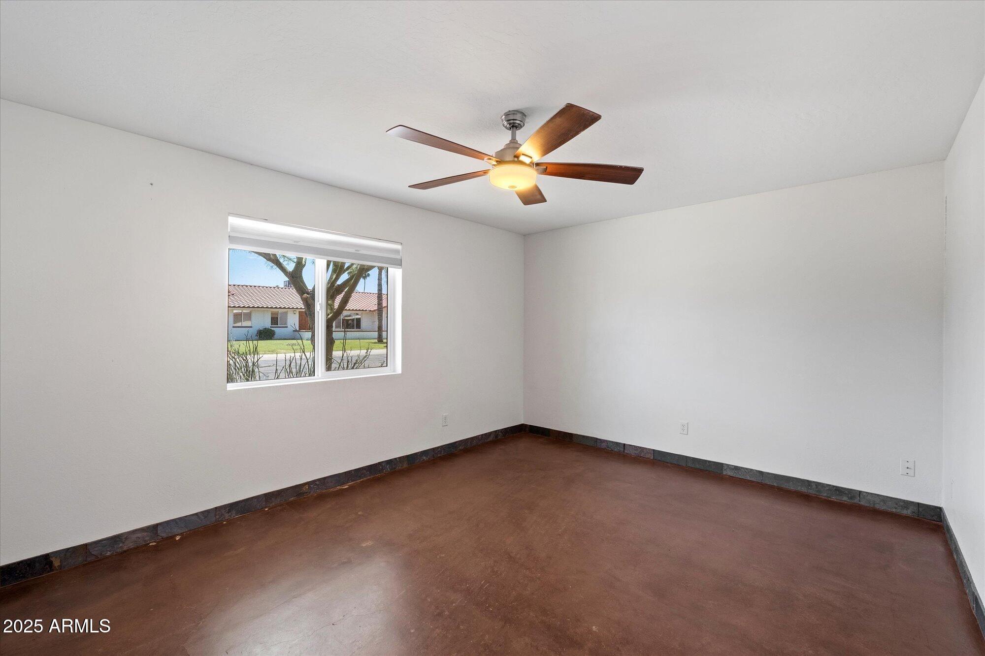 3814 E POINSETTIA Drive