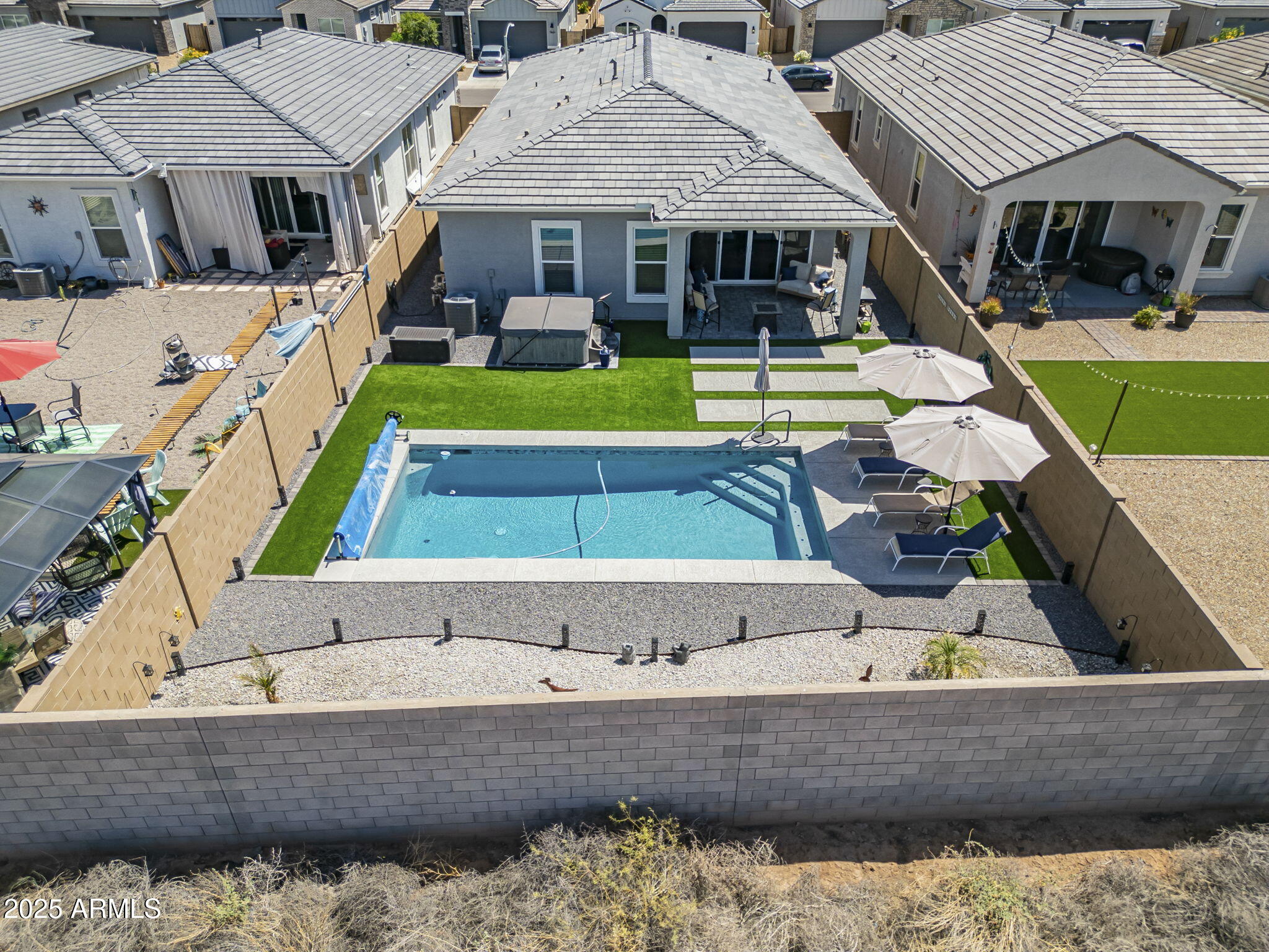 40848 W HILLMAN Drive