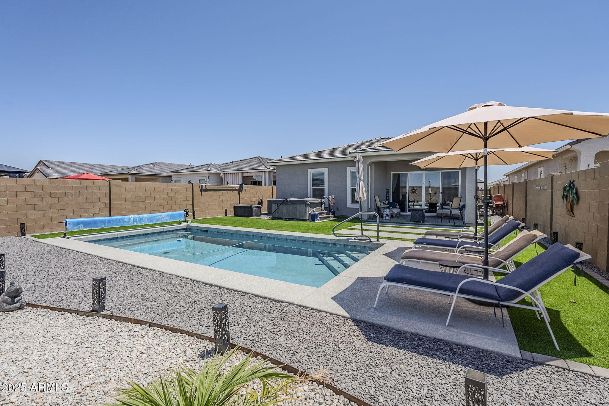 40848 W HILLMAN Drive