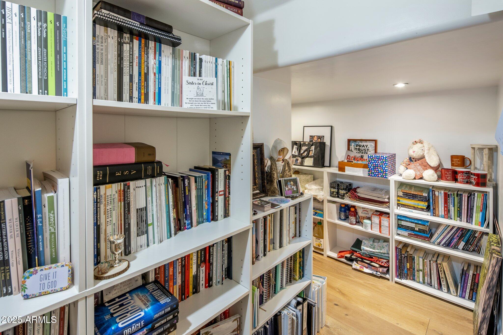 3741 E EMBER GLOW Way