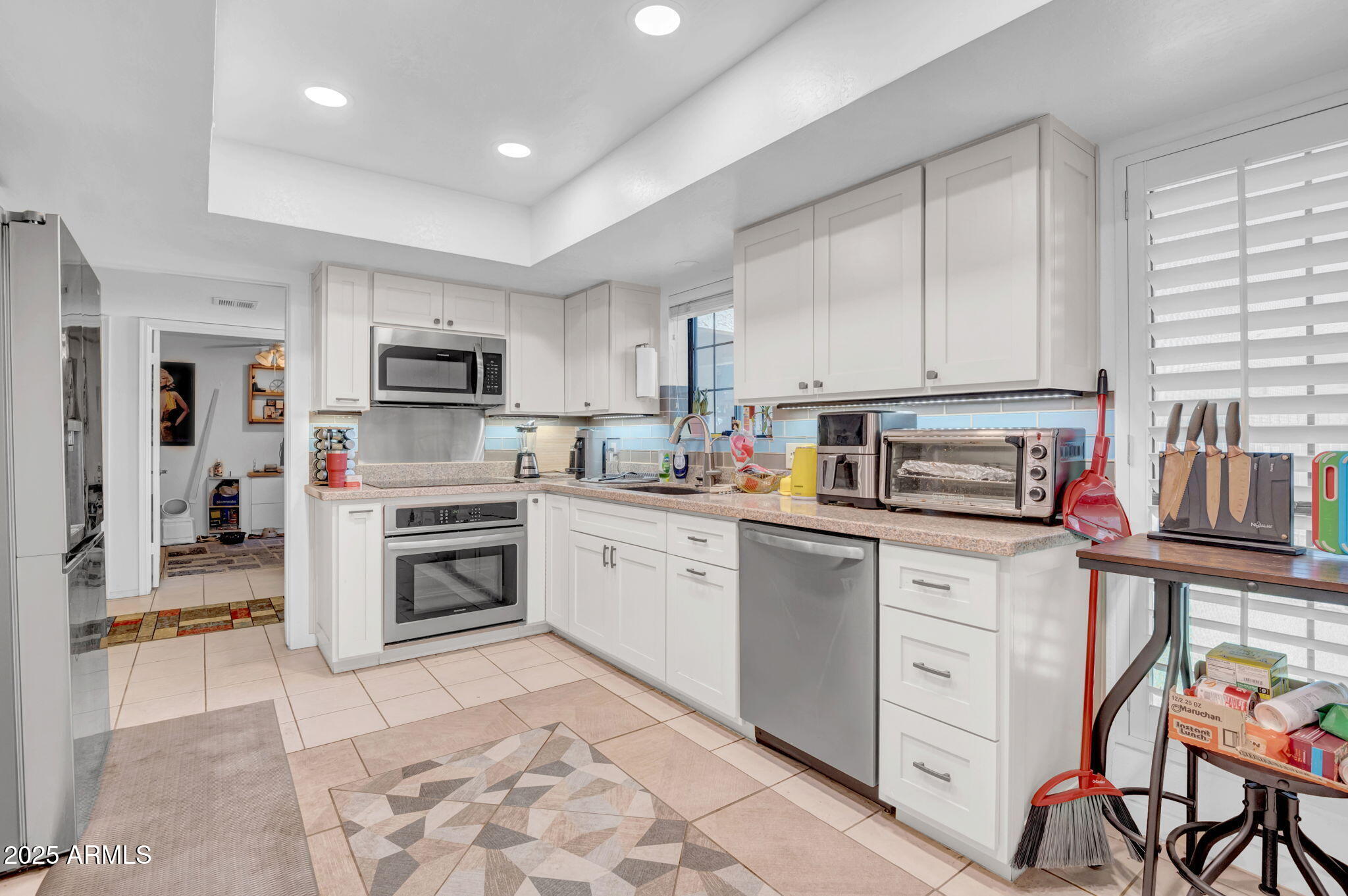 8202 N 21ST Drive, B101