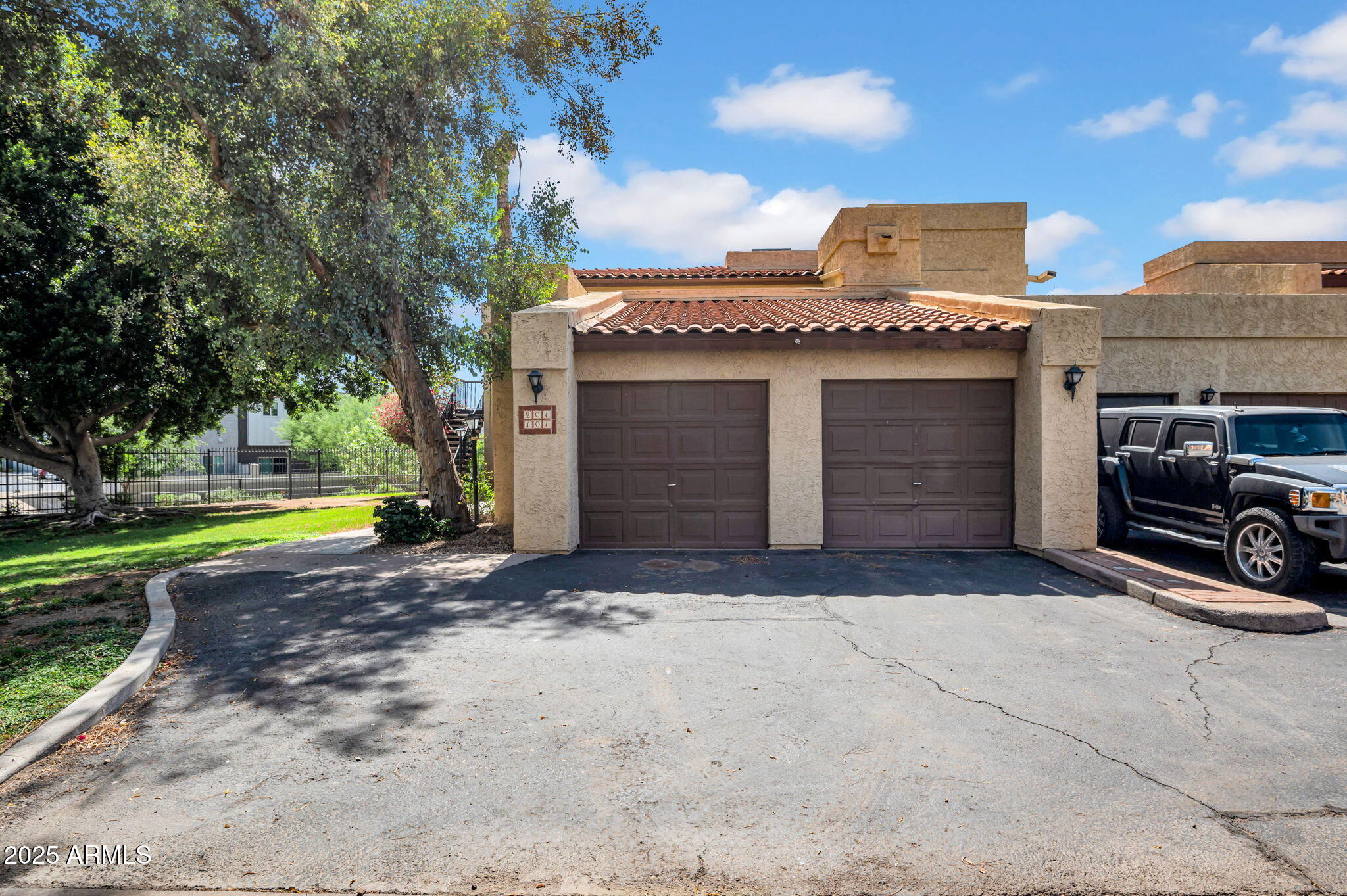 8202 N 21ST Drive, B101