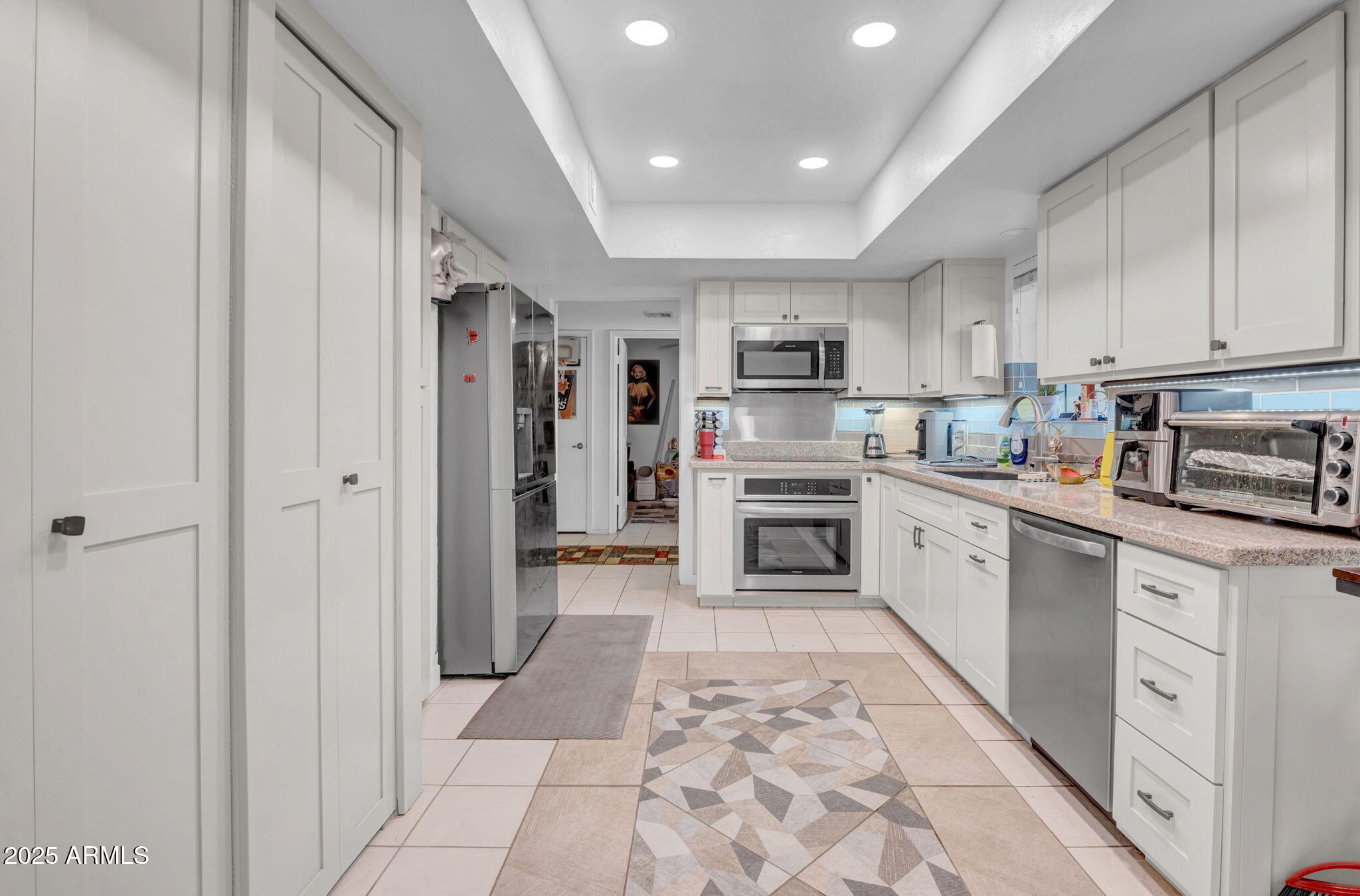 8202 N 21ST Drive, B101