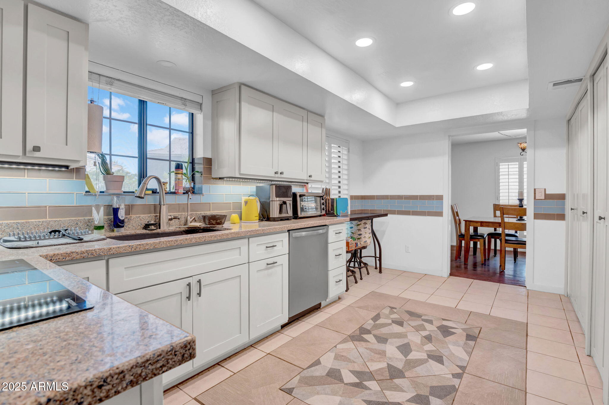 8202 N 21ST Drive, B101