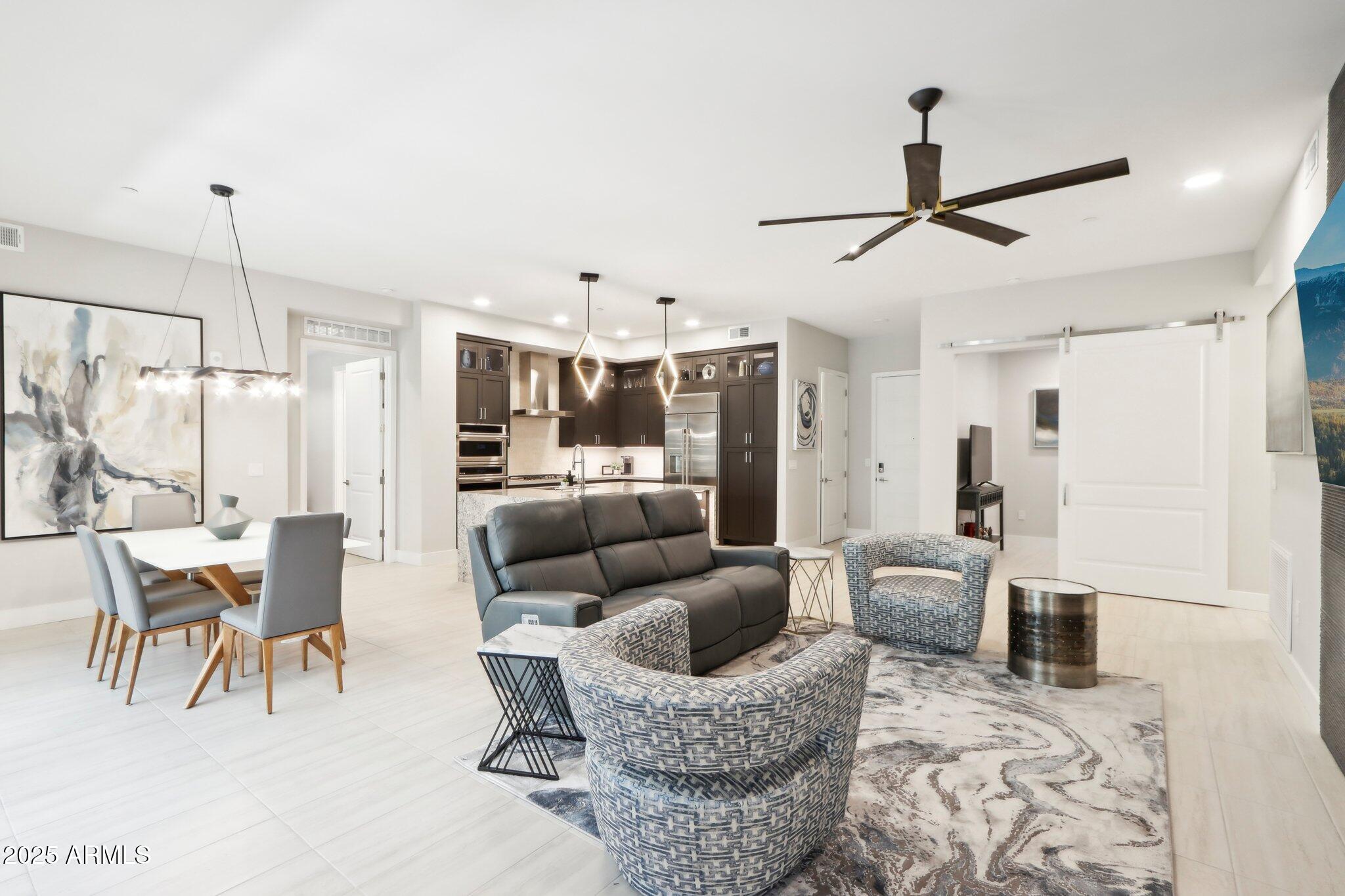 5250 E DEER VALLEY Drive, 247