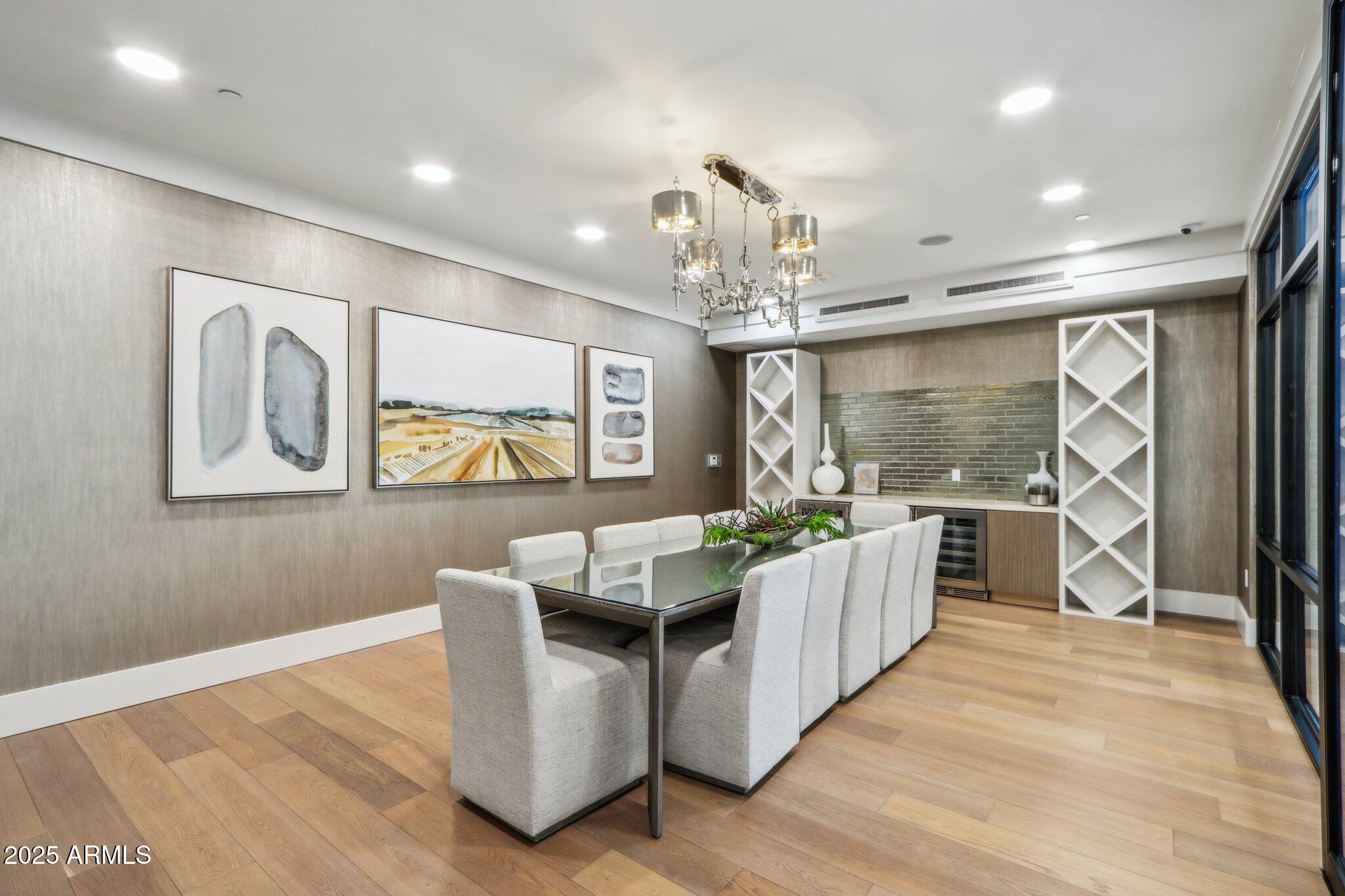 5250 E DEER VALLEY Drive, 247