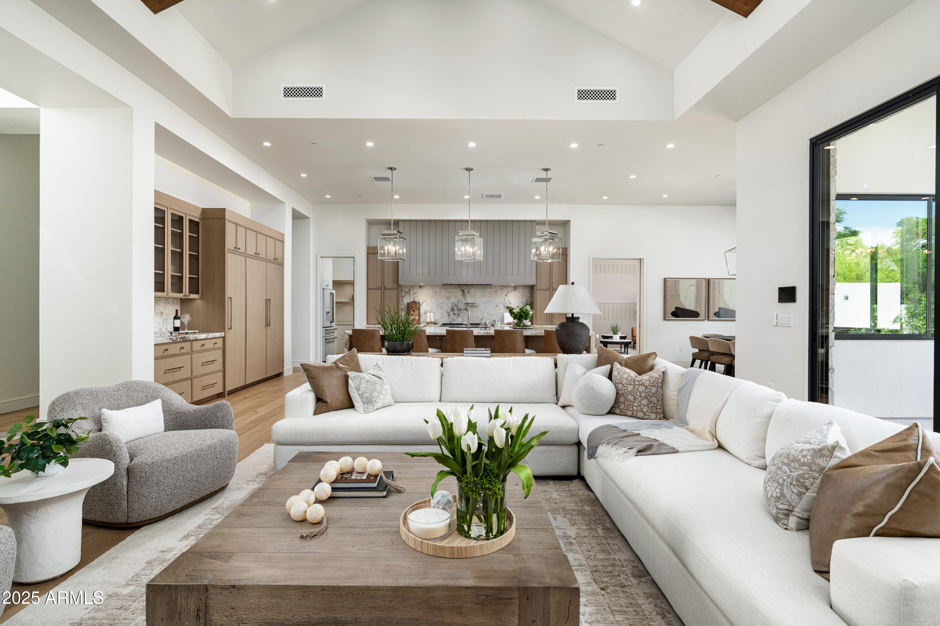 6302 E CALLE DEL NORTE