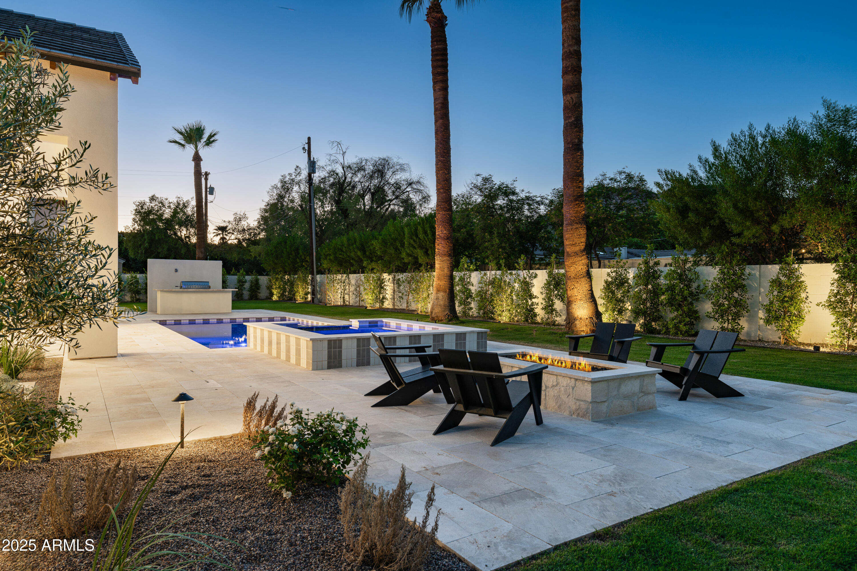 6302 E CALLE DEL NORTE