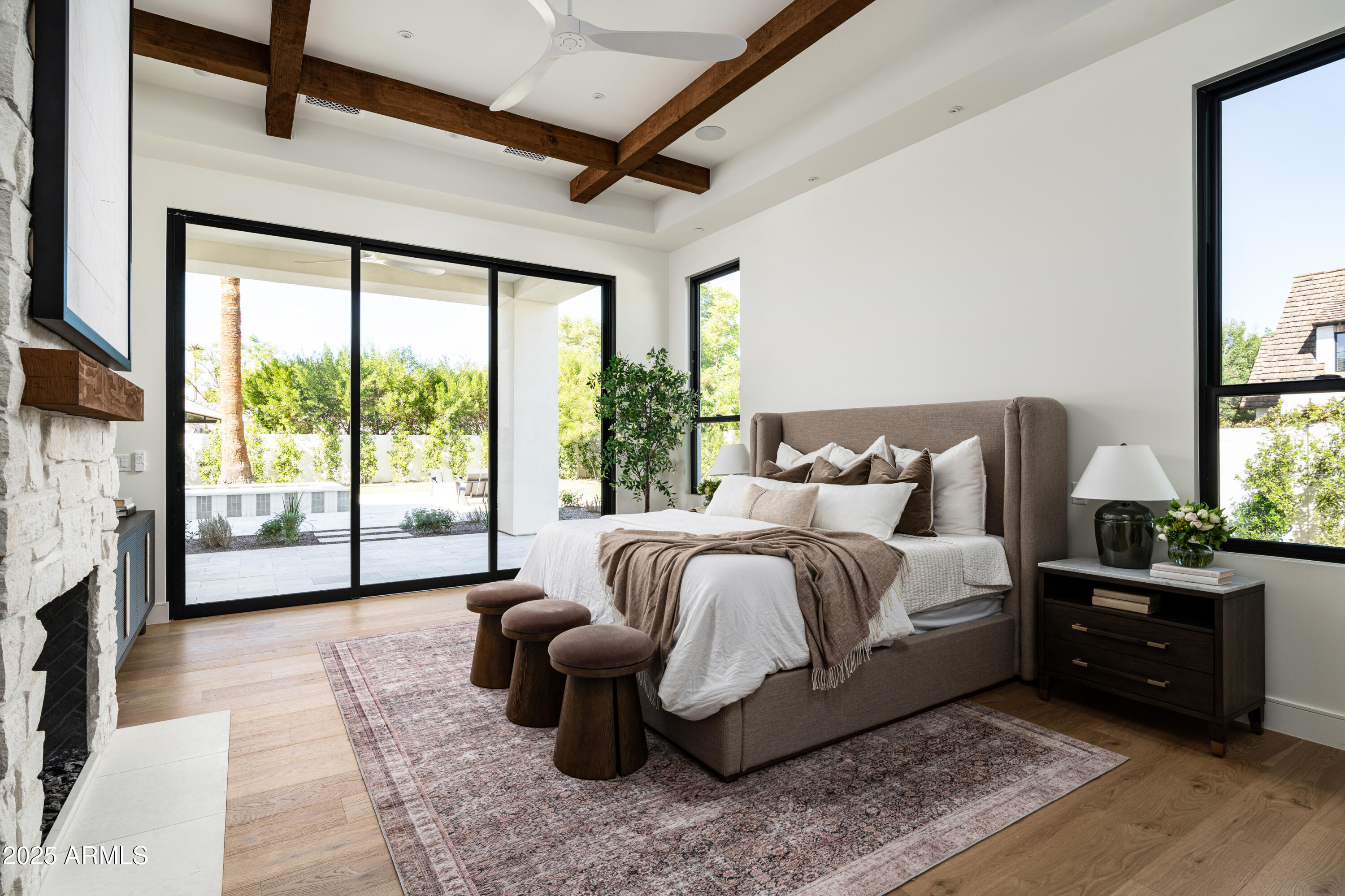 6302 E CALLE DEL NORTE