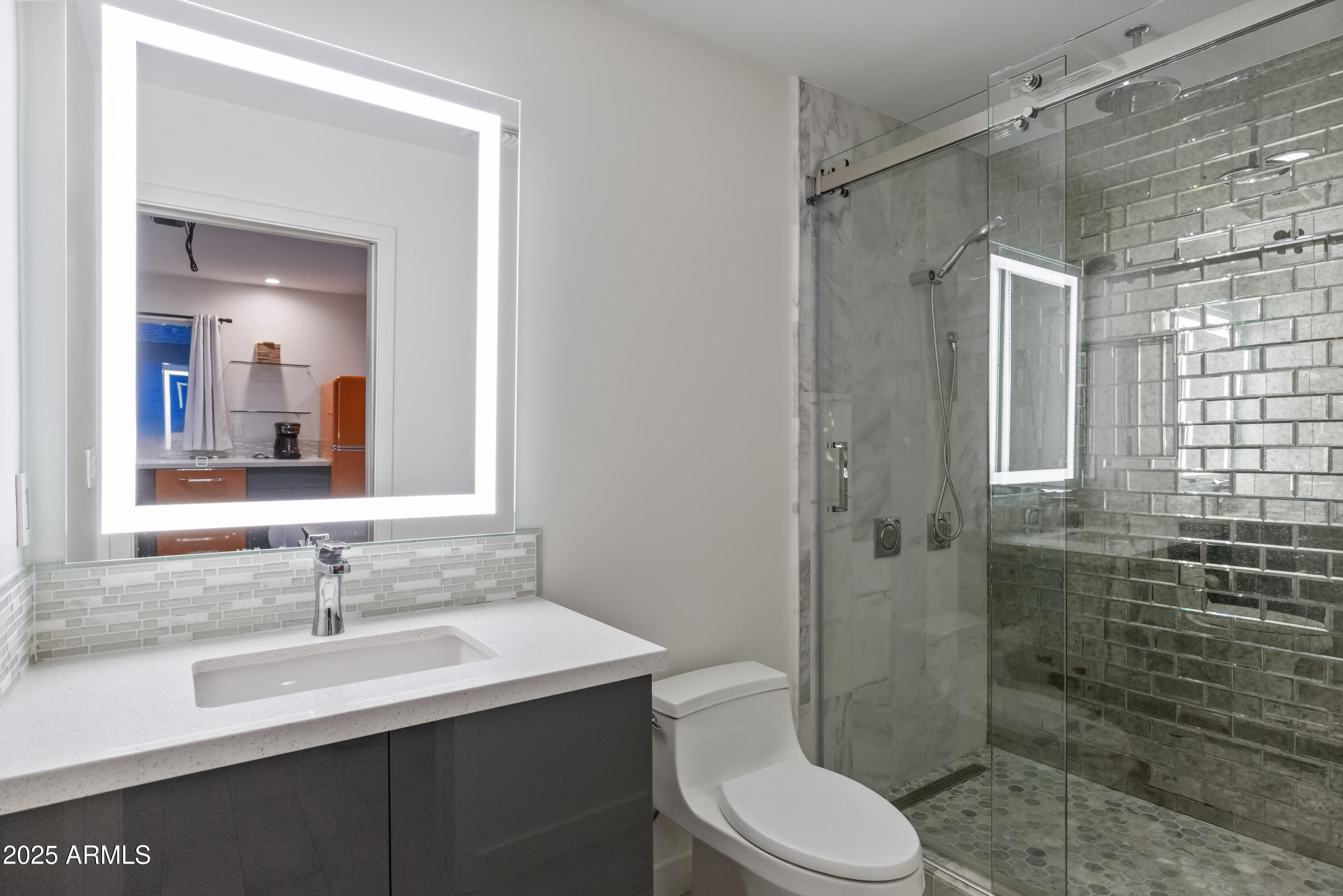 3429 E COOLIDGE Street