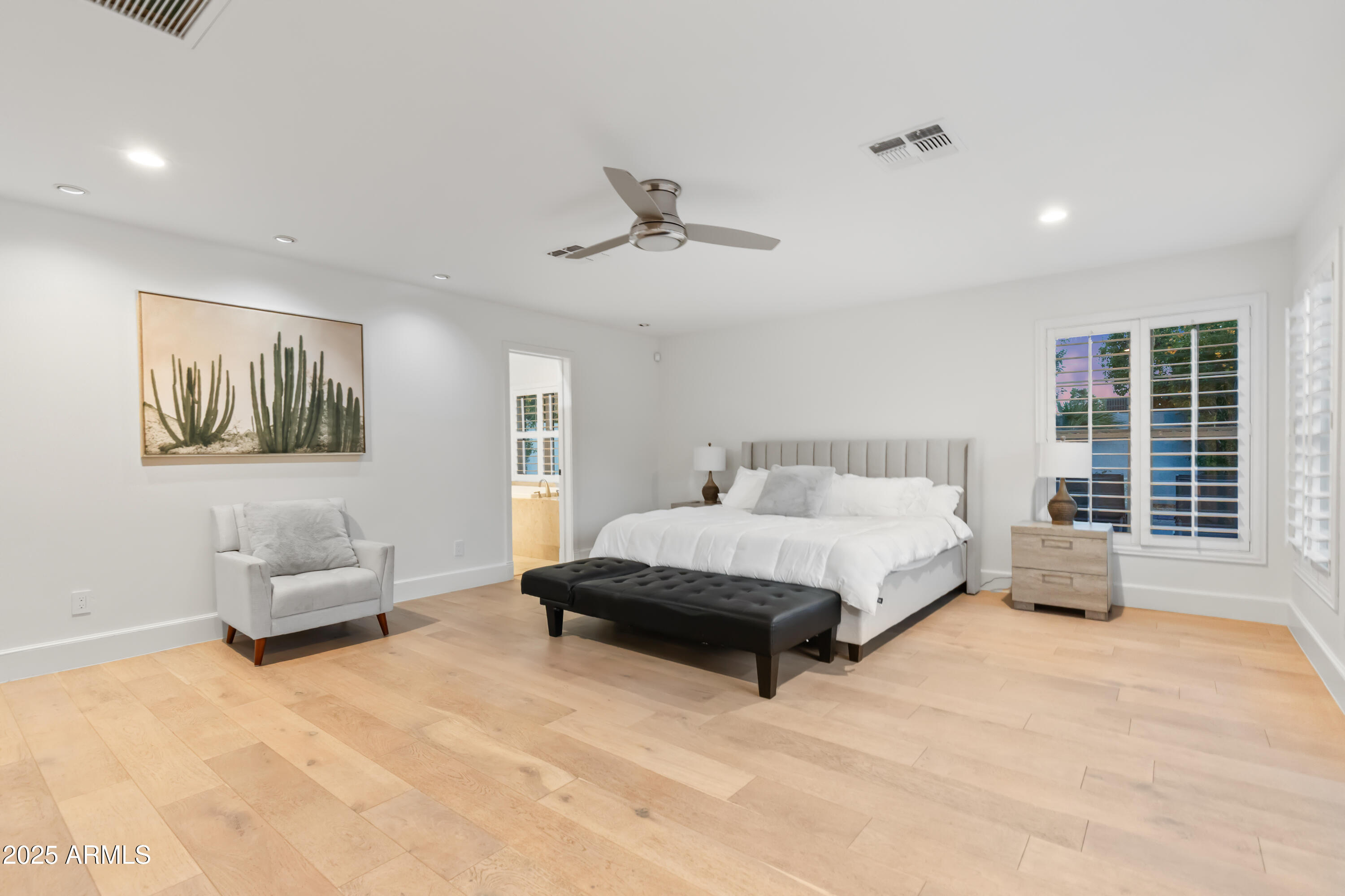 3429 E COOLIDGE Street