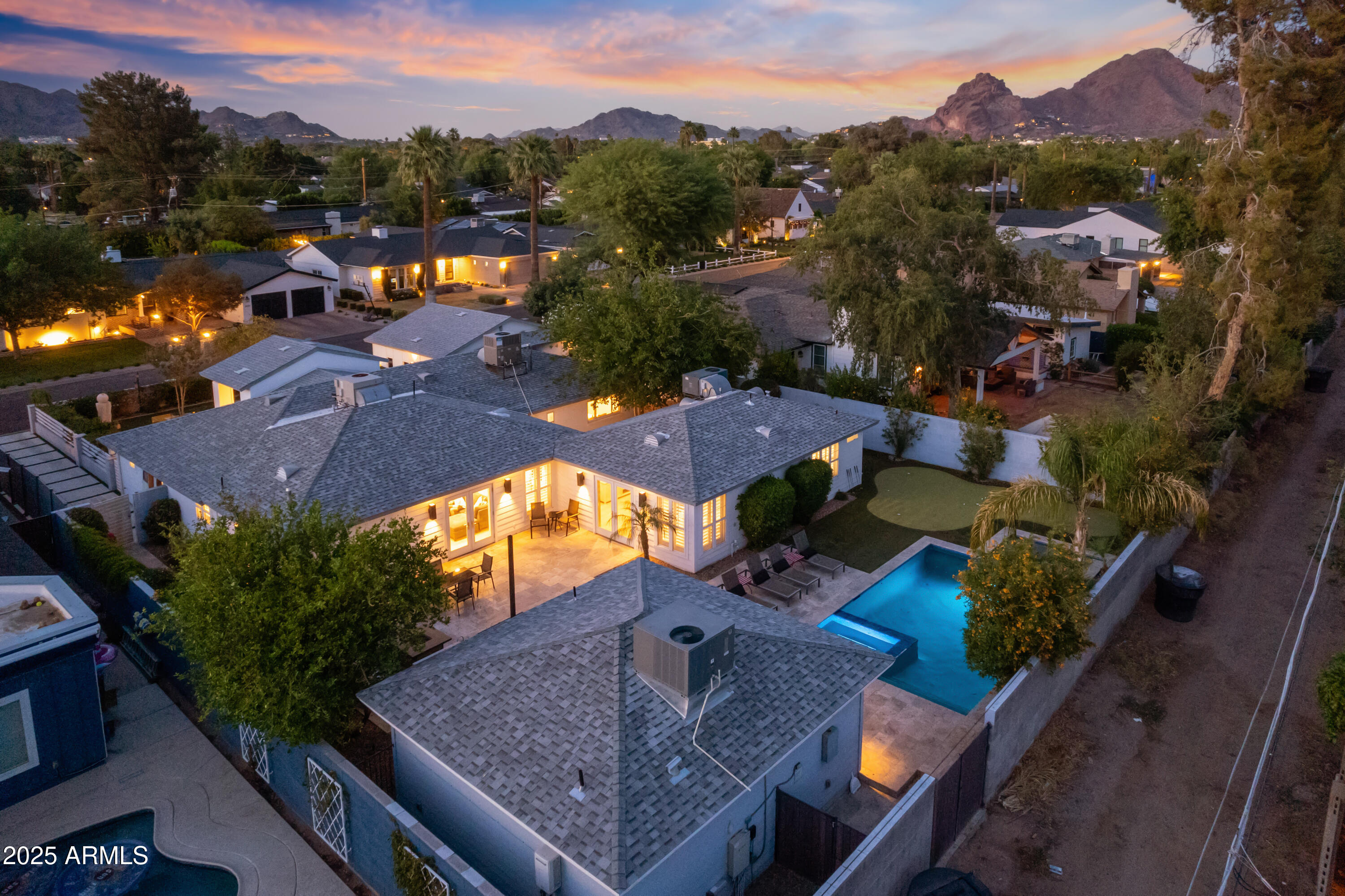 3429 E COOLIDGE Street