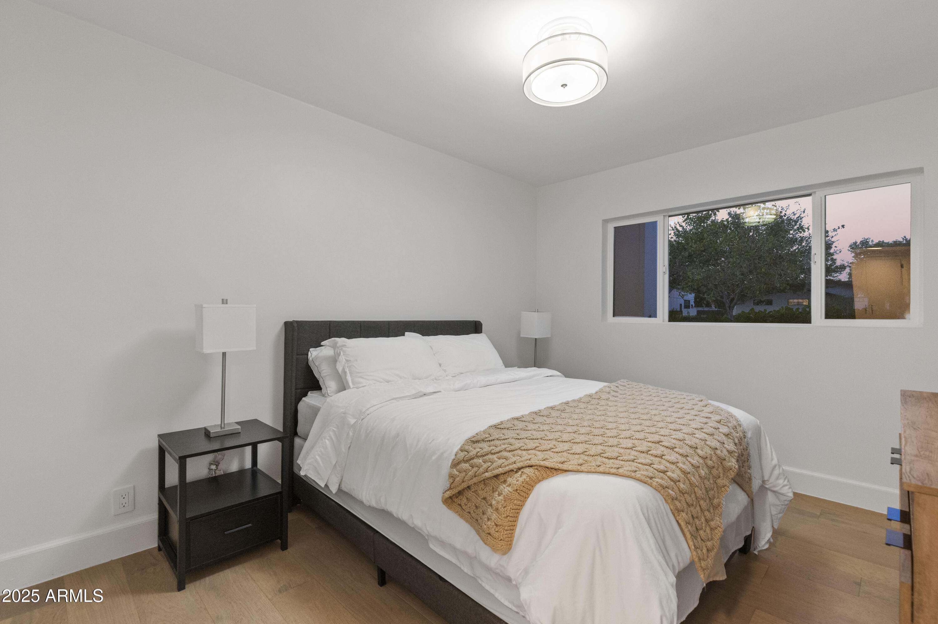 3429 E COOLIDGE Street