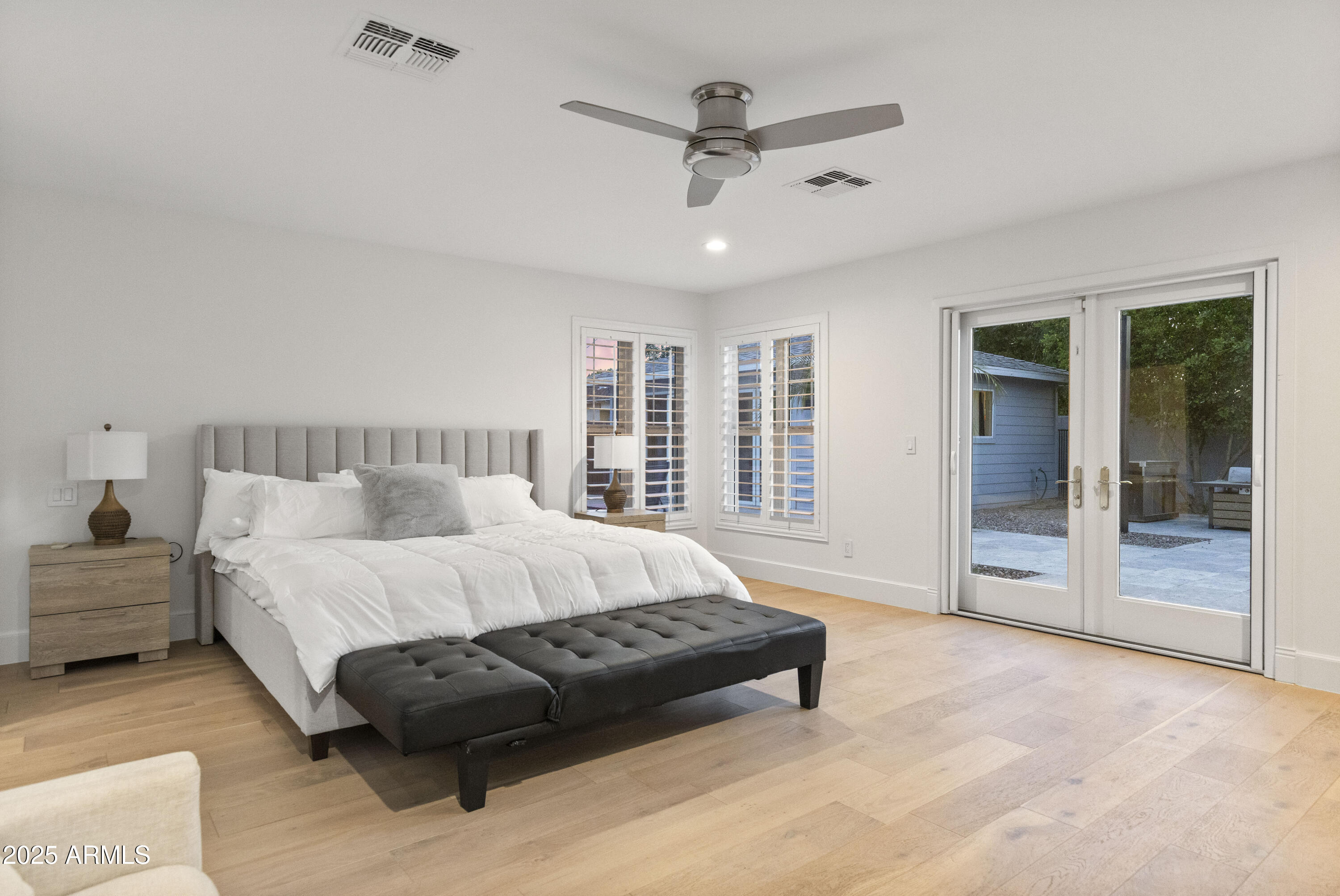 3429 E COOLIDGE Street