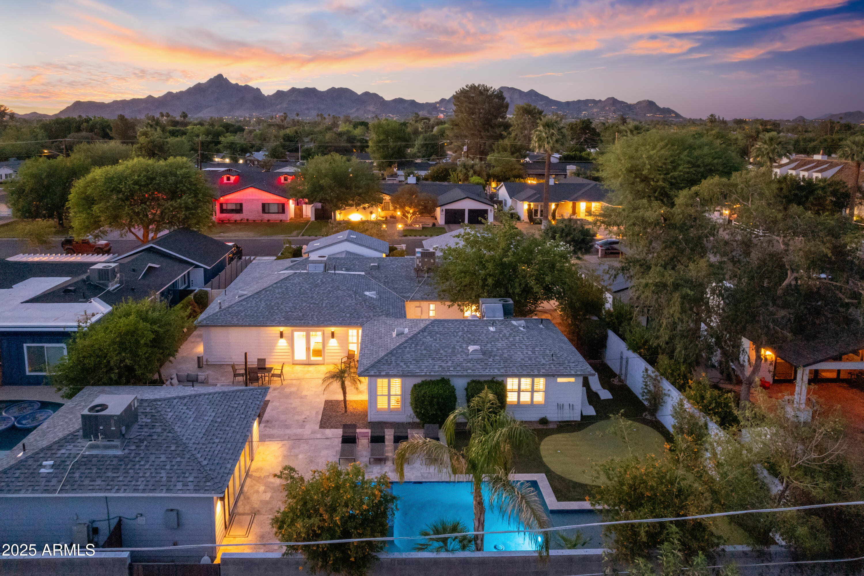 3429 E COOLIDGE Street