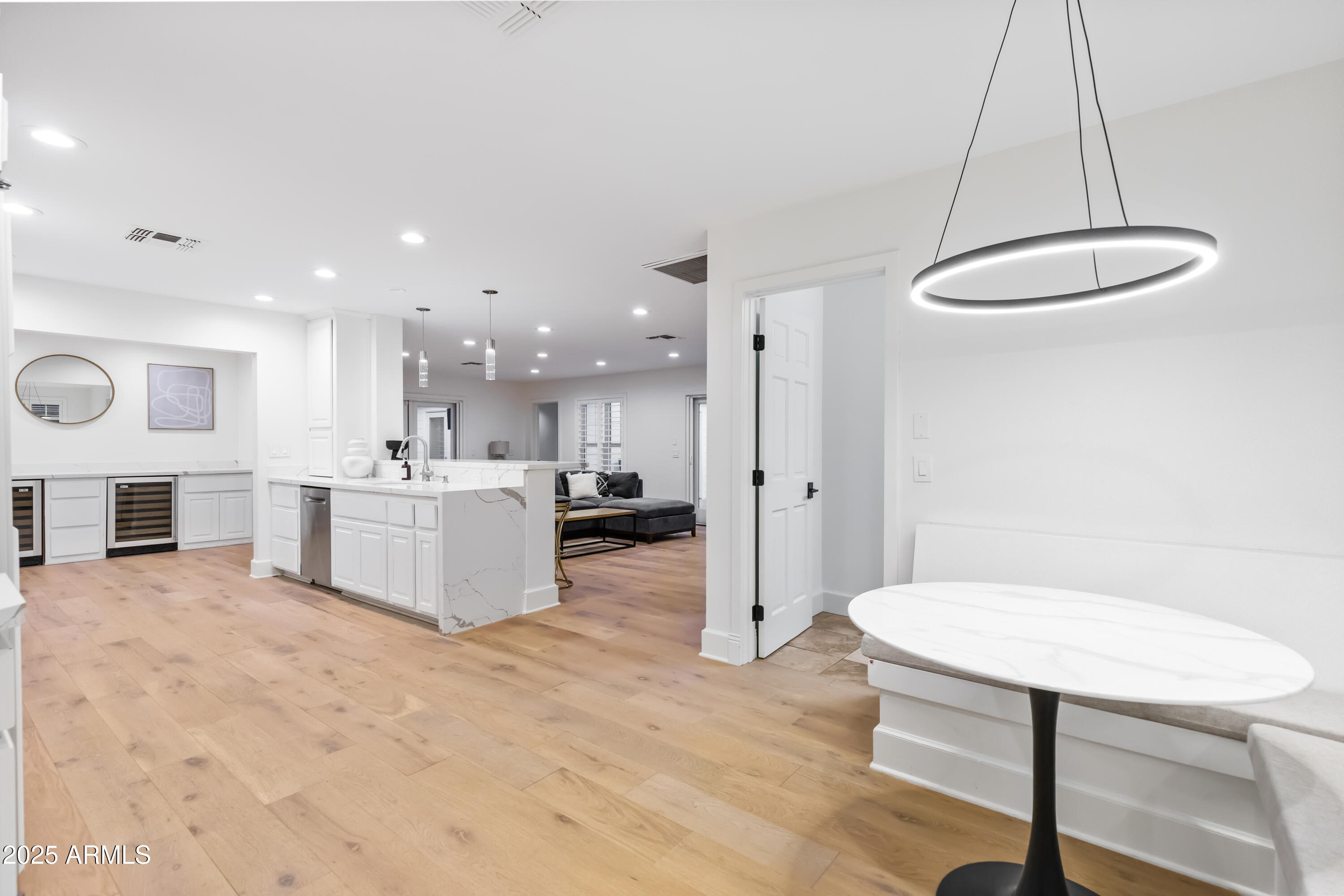 3429 E COOLIDGE Street