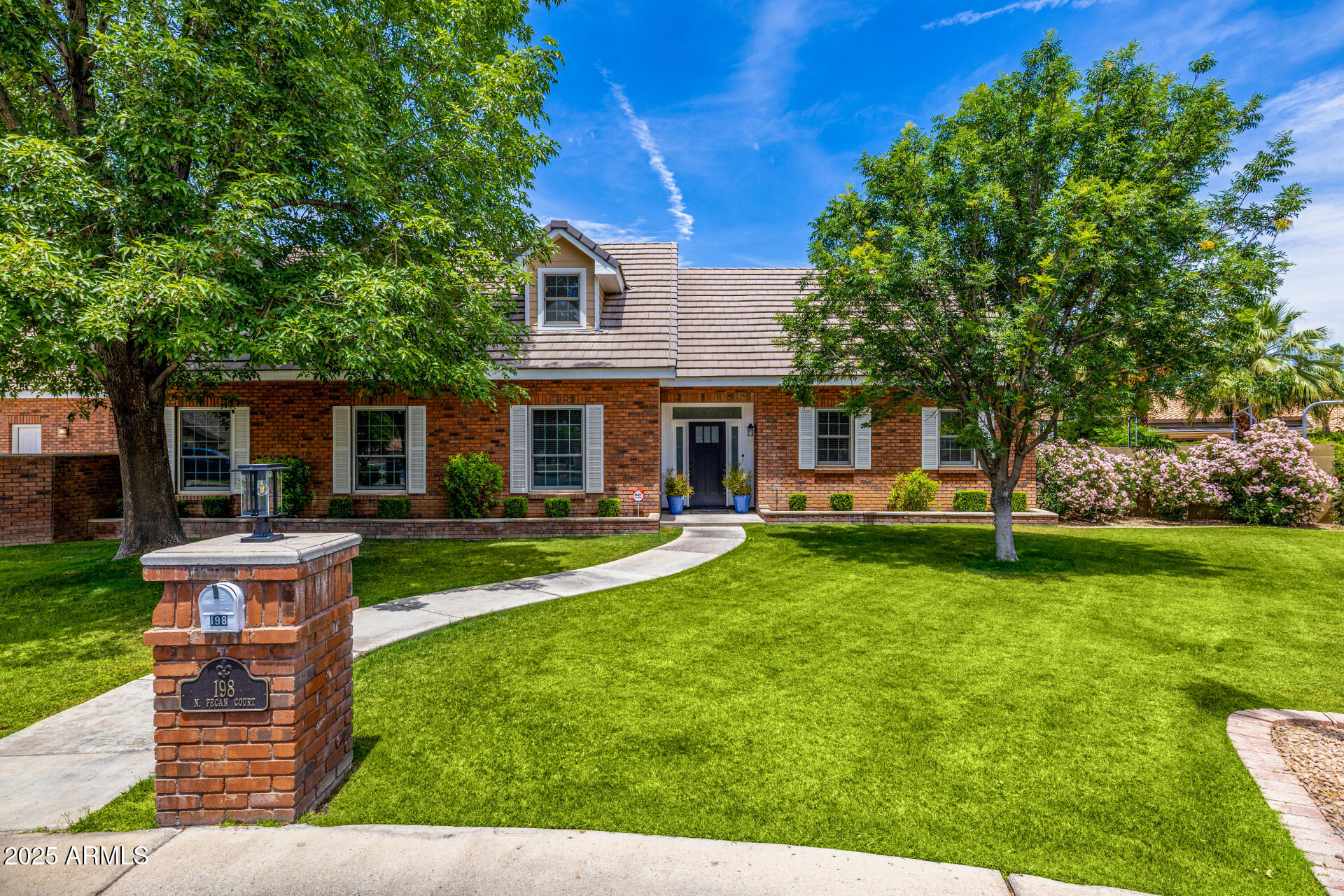 198 N PECAN Court